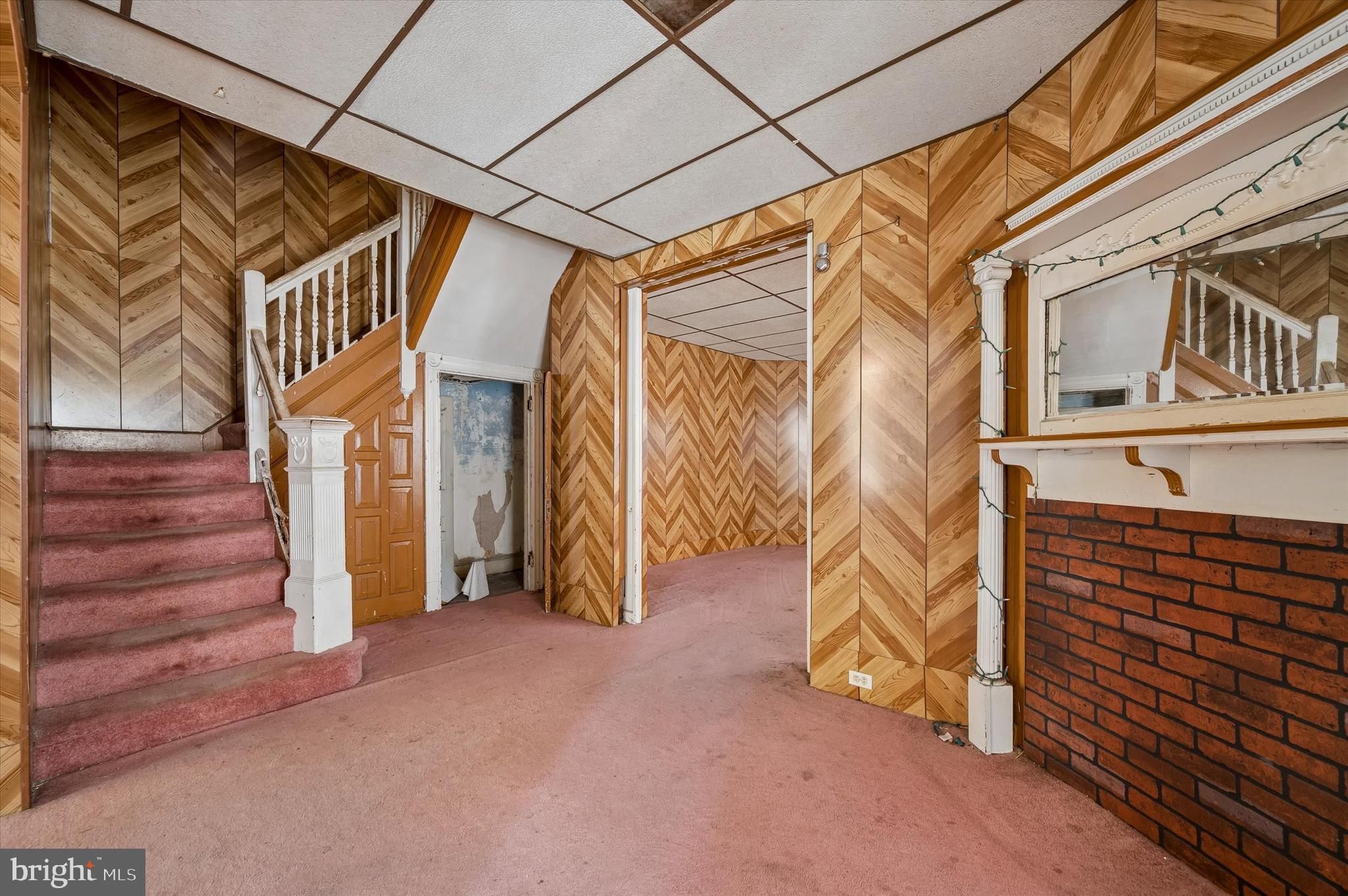 SPRUCE HILL - Residential