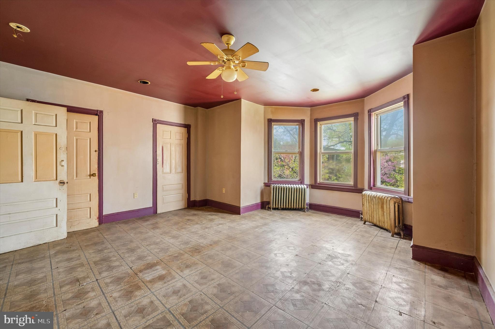 SPRUCE HILL - Residential