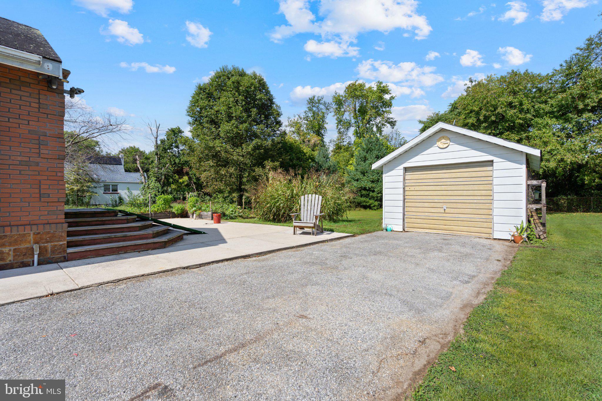 252 S PENNSVILLE AUBURN ROAD