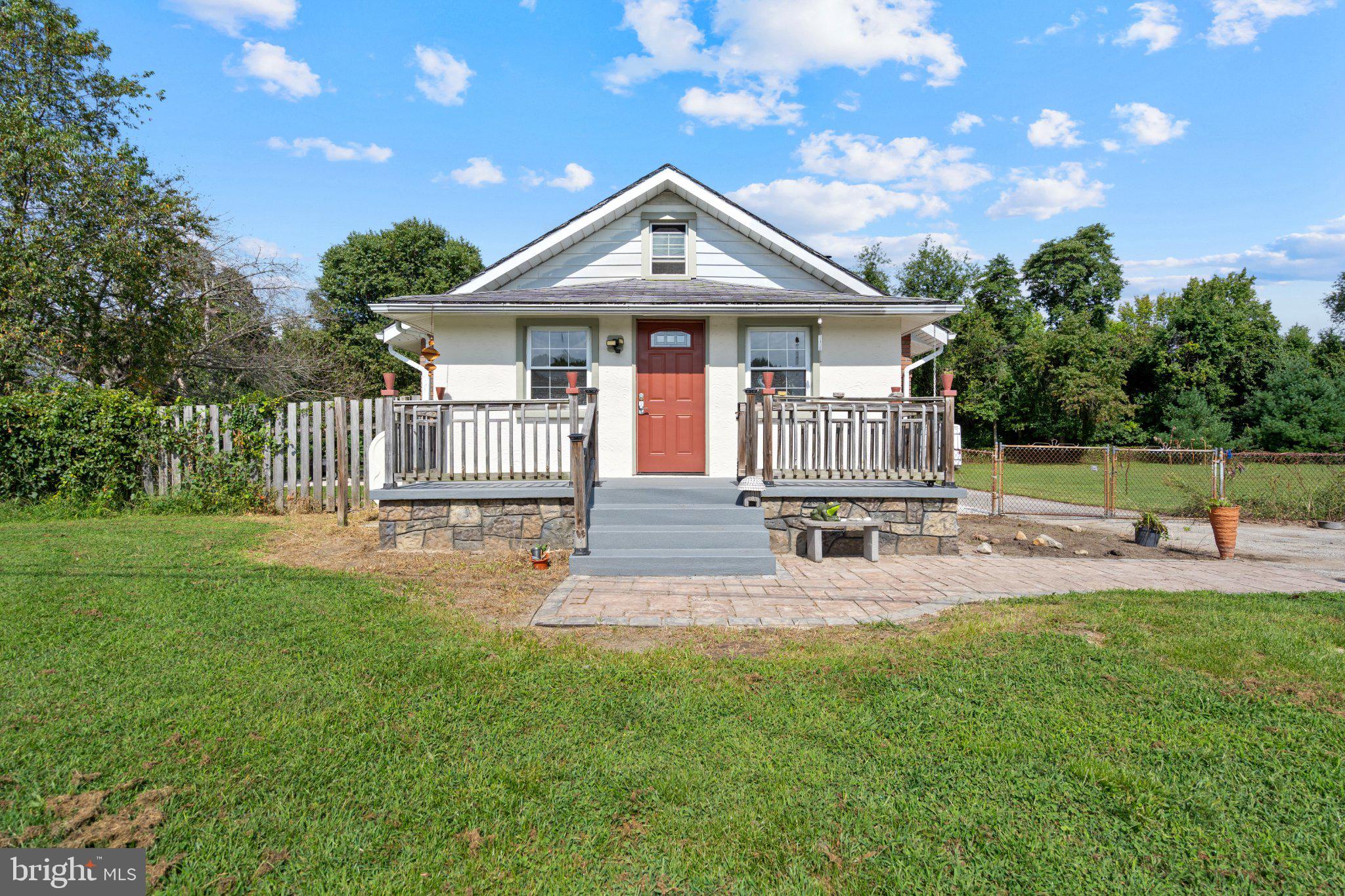 252 S PENNSVILLE AUBURN ROAD