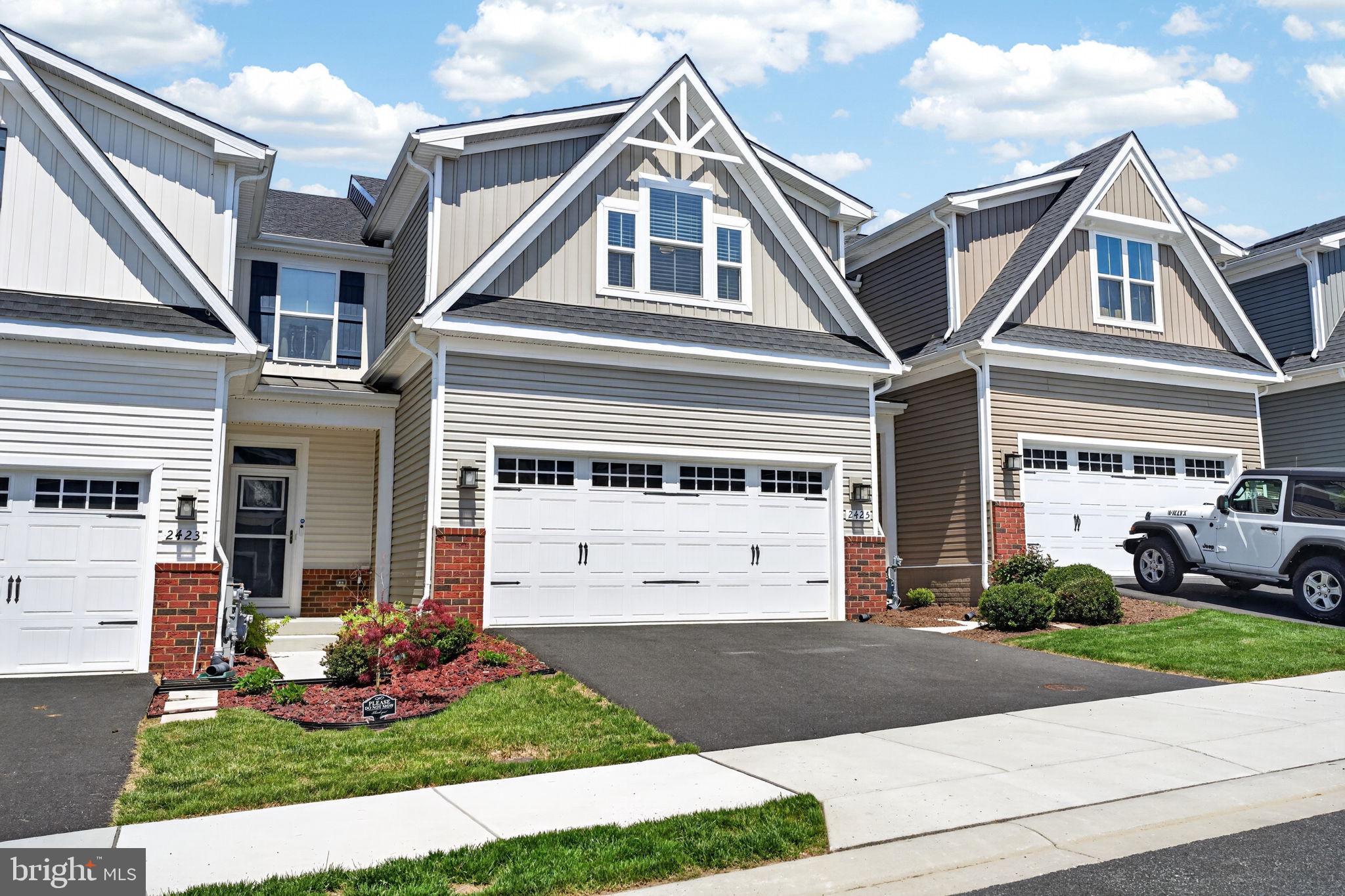 JAMES RUN CARRIAGE HOMES - Residential