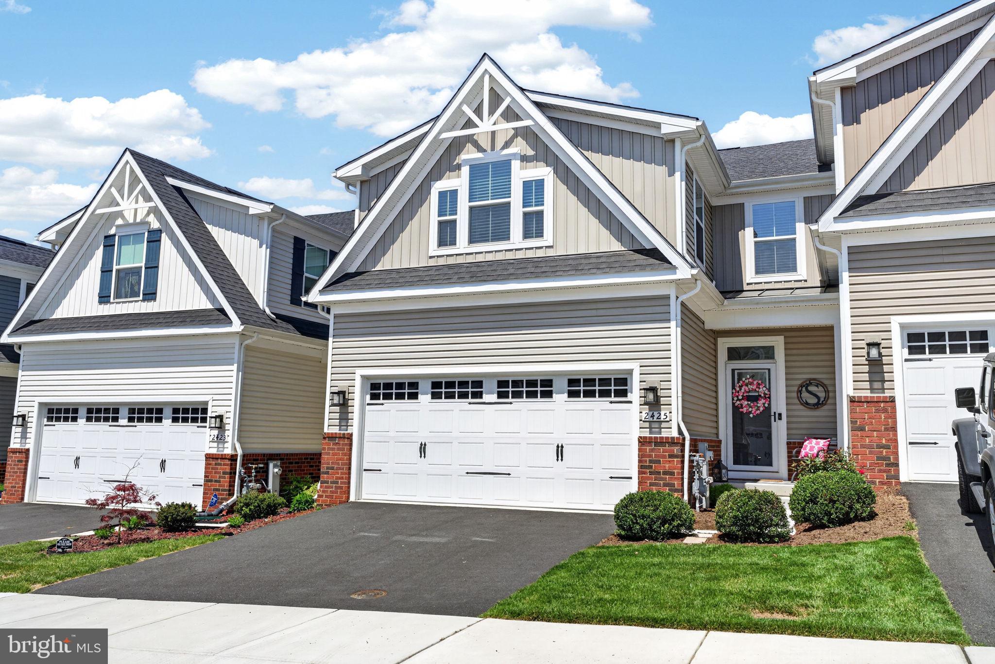JAMES RUN CARRIAGE HOMES - Residential