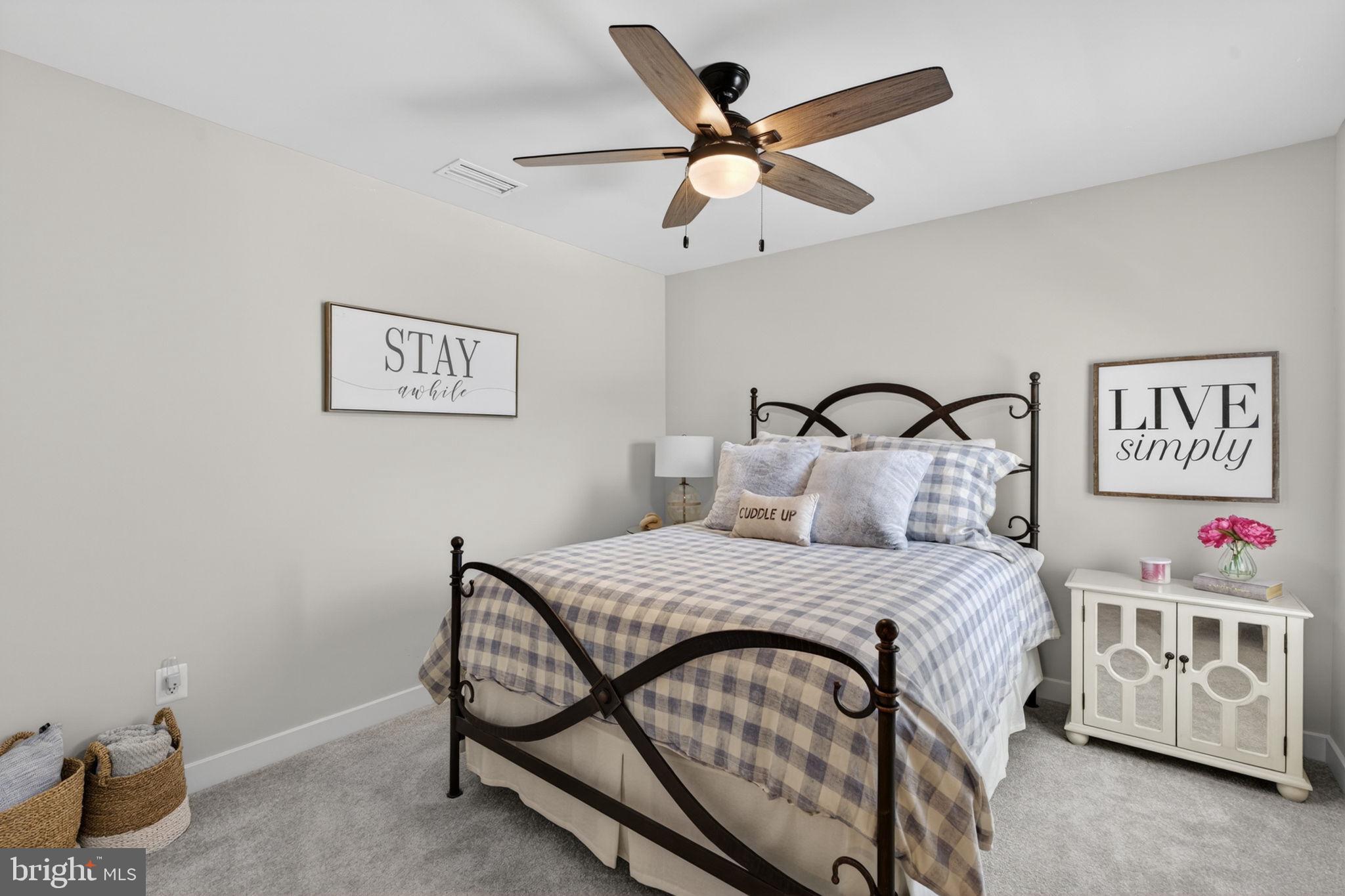 JAMES RUN CARRIAGE HOMES - Residential