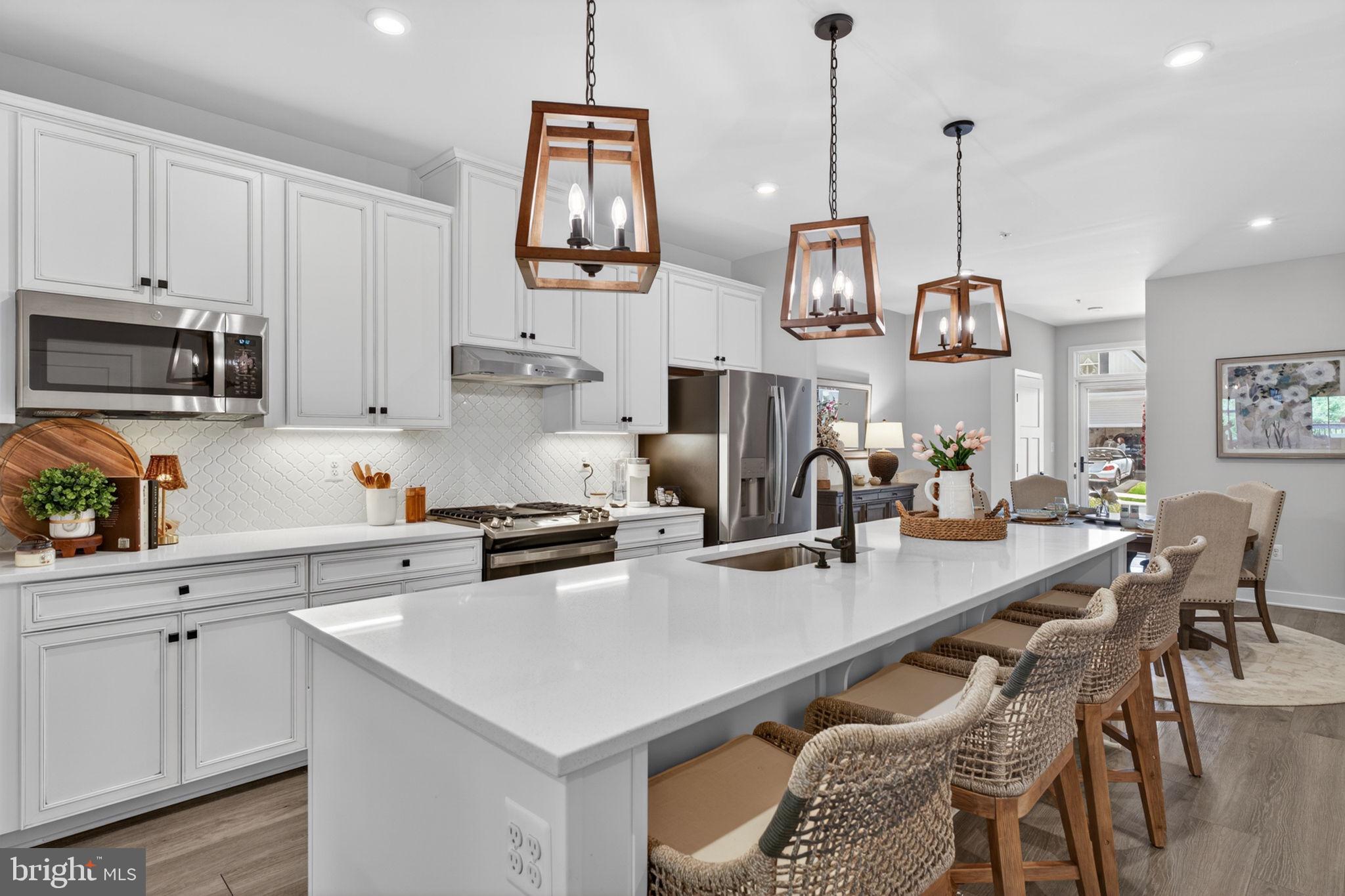 JAMES RUN CARRIAGE HOMES - Residential