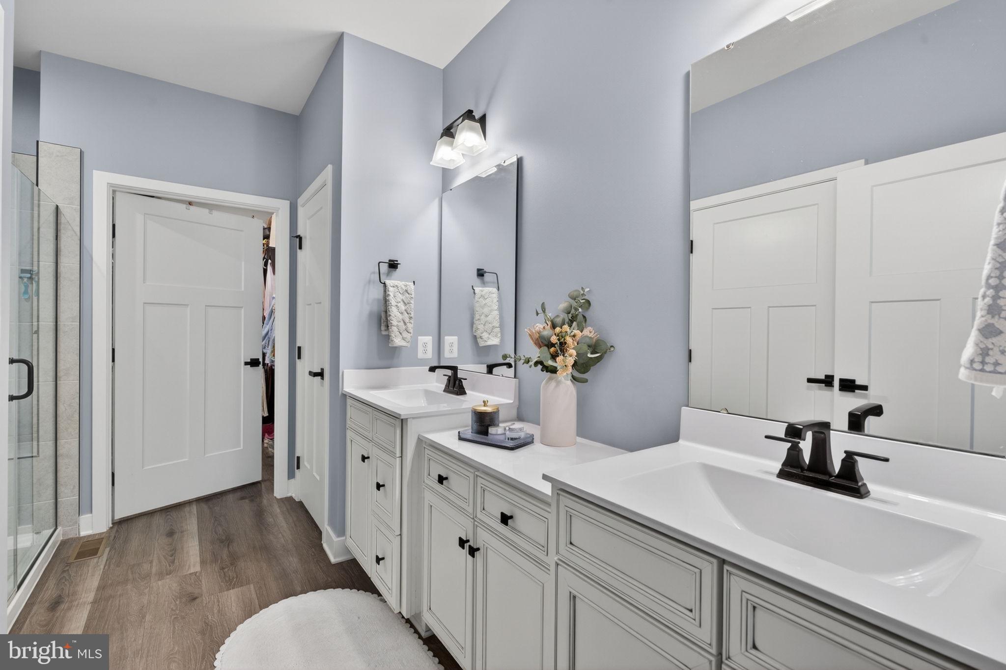 JAMES RUN CARRIAGE HOMES - Residential