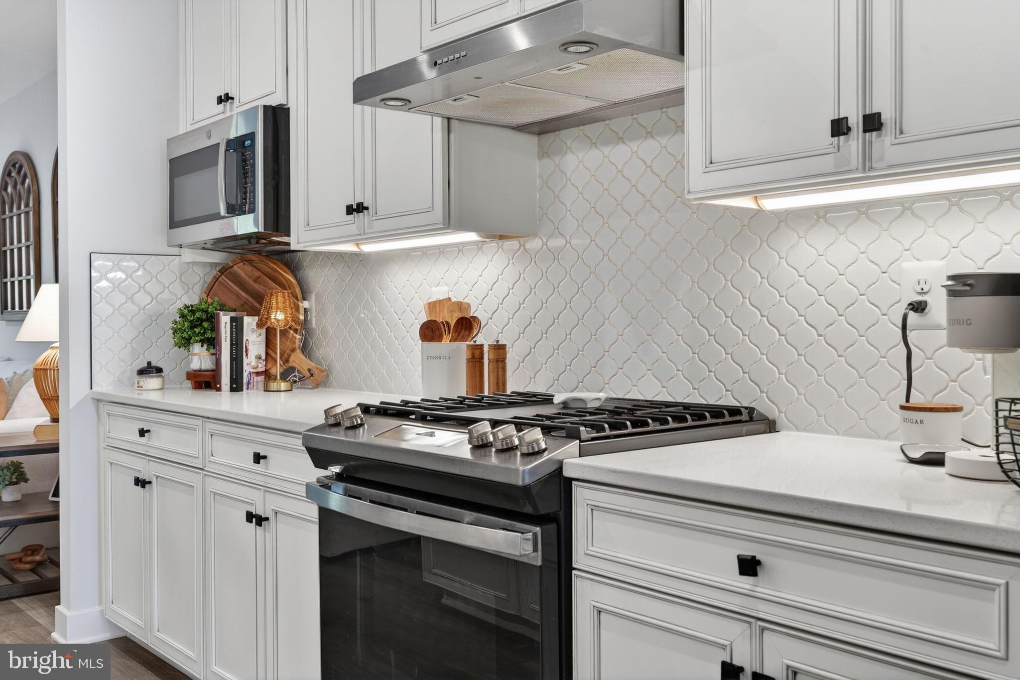 JAMES RUN CARRIAGE HOMES - Residential