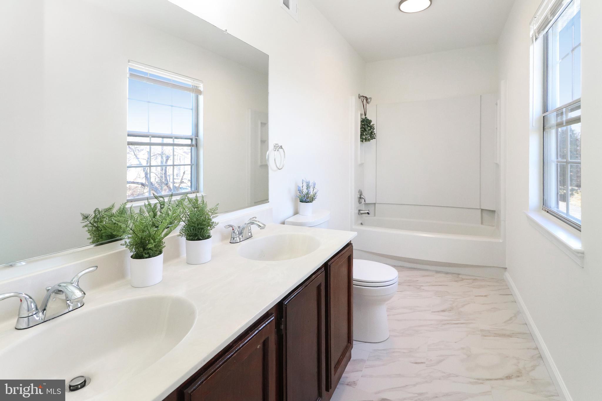 NEW BRITAIN - Residential