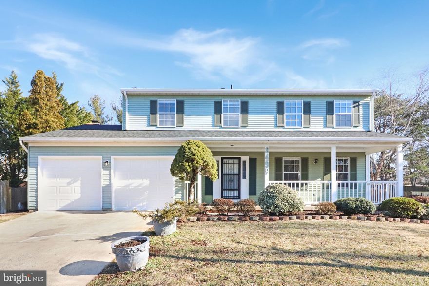 **OFFERS DUE MONDAY (02/21) by 12pm. PRICED TO SELL!!!** NO HOA!! Take advantage of this opportunity to own a home with 3 levels and almost 3,000sqft! This home offers 4 bedrooms on the top level with 2 additional bedrooms in the lower level. Lower level also has access to the large backyard. The main level consists of the kitchen, living room, dining room, sitting room/office area, powder room, and access to your 2 CAR GARAGE! Updates include: Brand new carpet, new flooring in primary bathroom and lower level bathroom, brand new garage doors, freshly painted (including walls in garage), new sump pump, landscaping (including tree removal), newer roof and HVAC. Easy access to VA-28/Centreville Rd, and close proximity to historic Old Town Manassas, H-Mart, Home Depot, and numerous restaurants. 3 miles to Amazon Fresh!