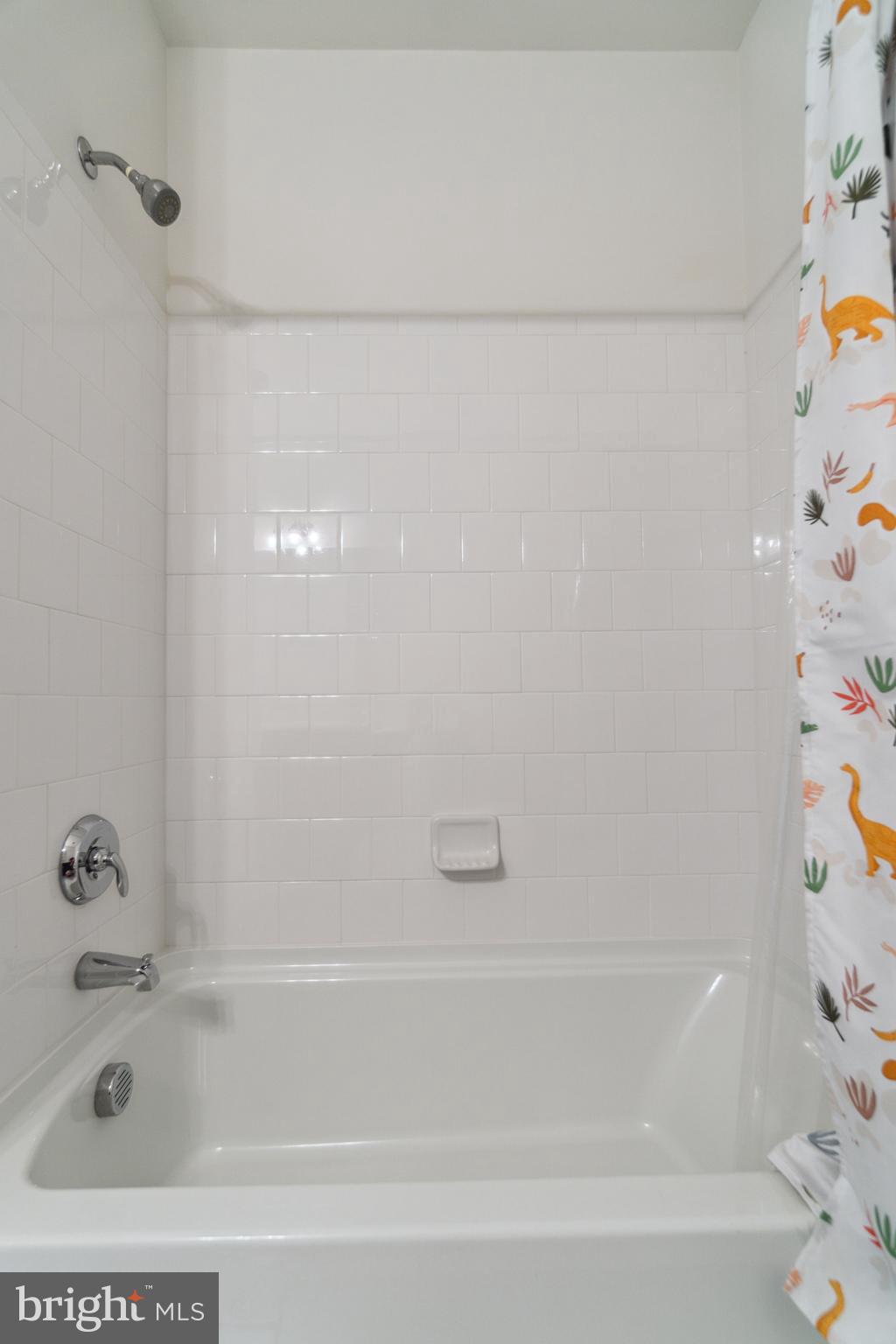 THE RETREAT AT WESTFIELDS - Residential Lease