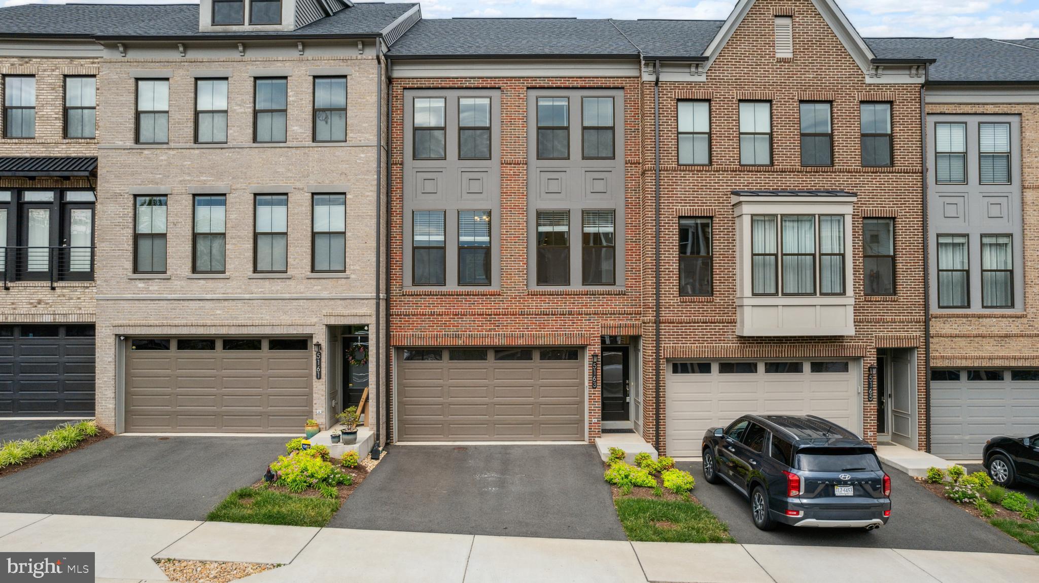 THE RETREAT AT WESTFIELDS - Residential Lease