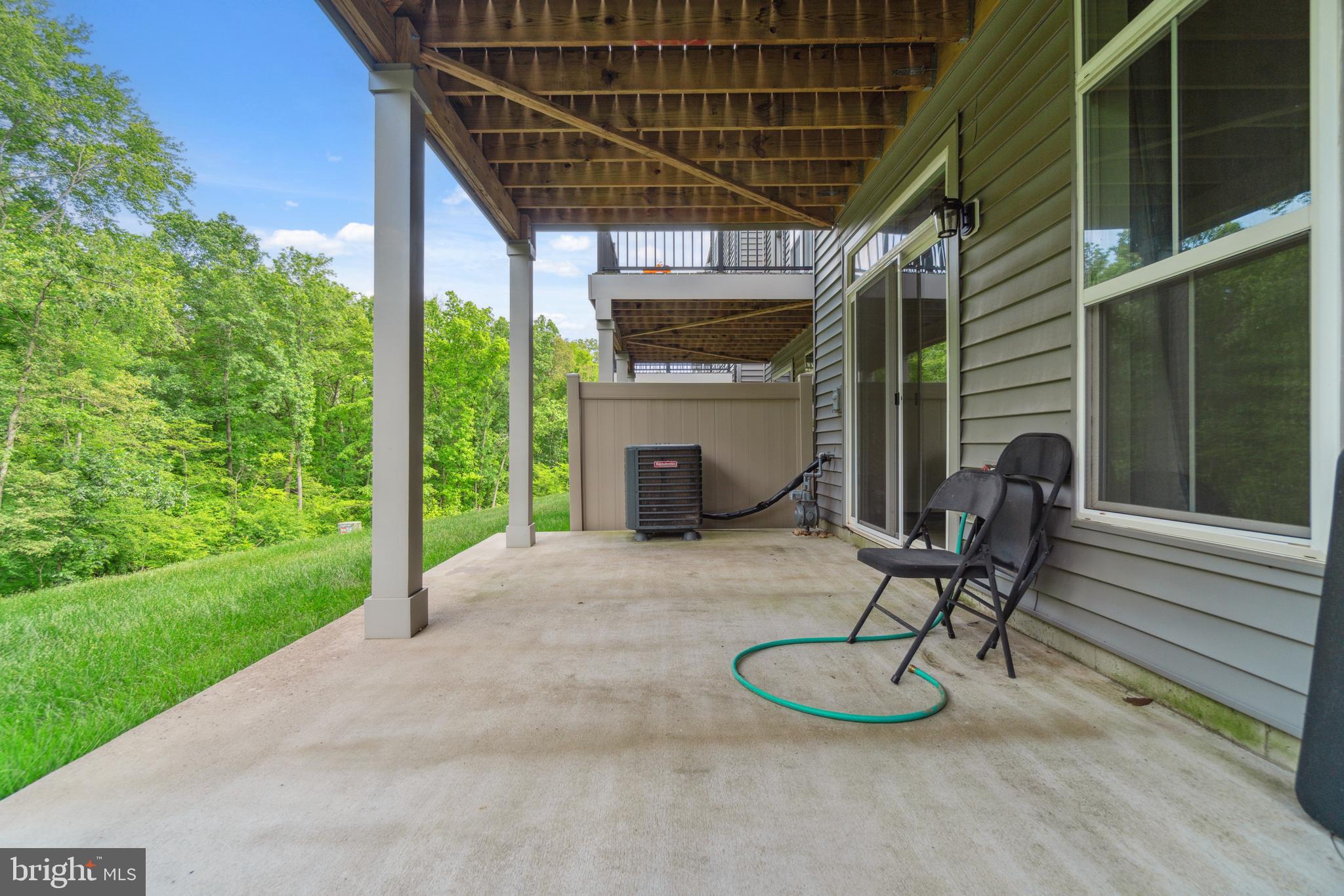 THE RETREAT AT WESTFIELDS - Residential Lease