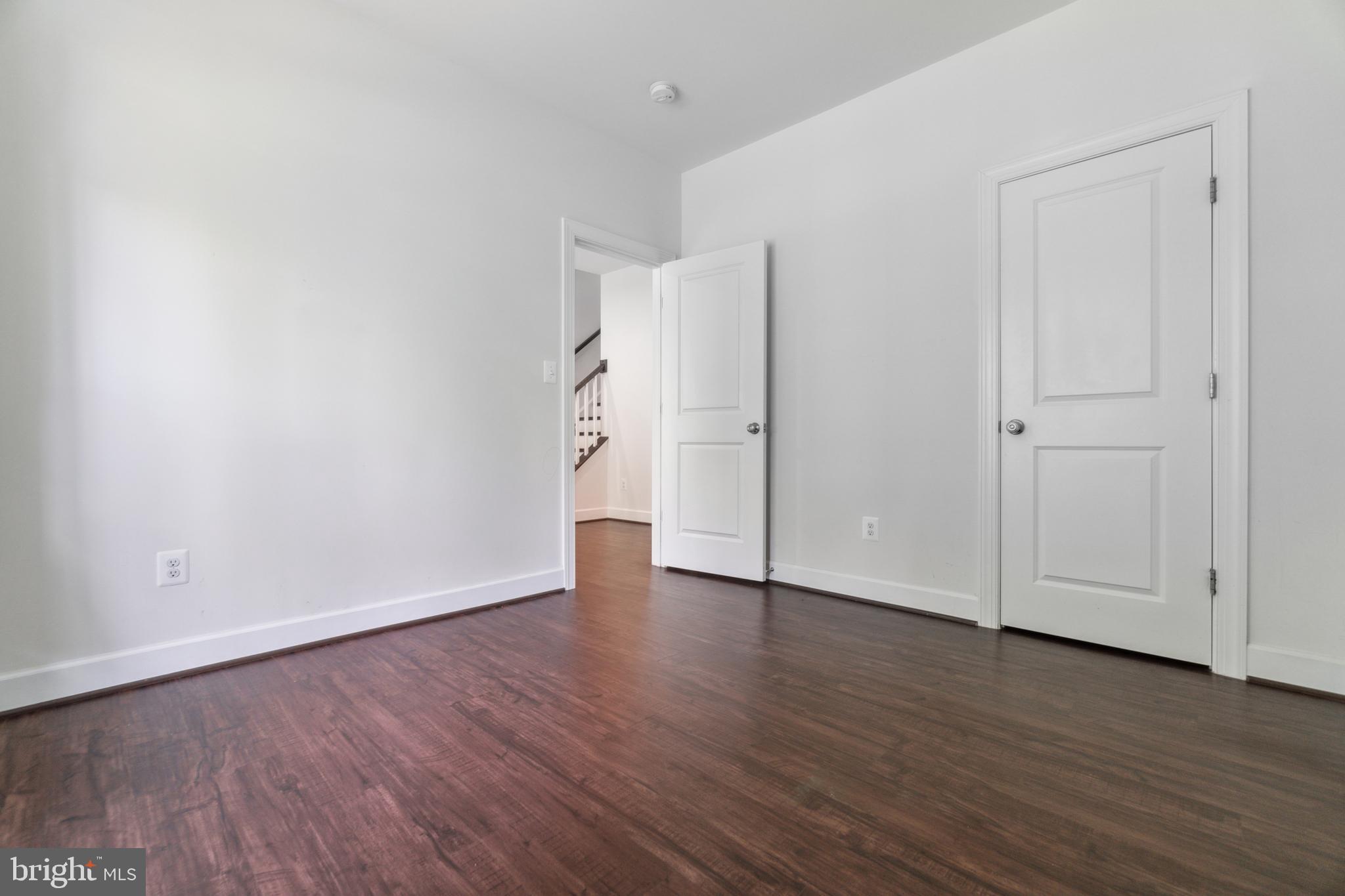 THE RETREAT AT WESTFIELDS - Residential Lease