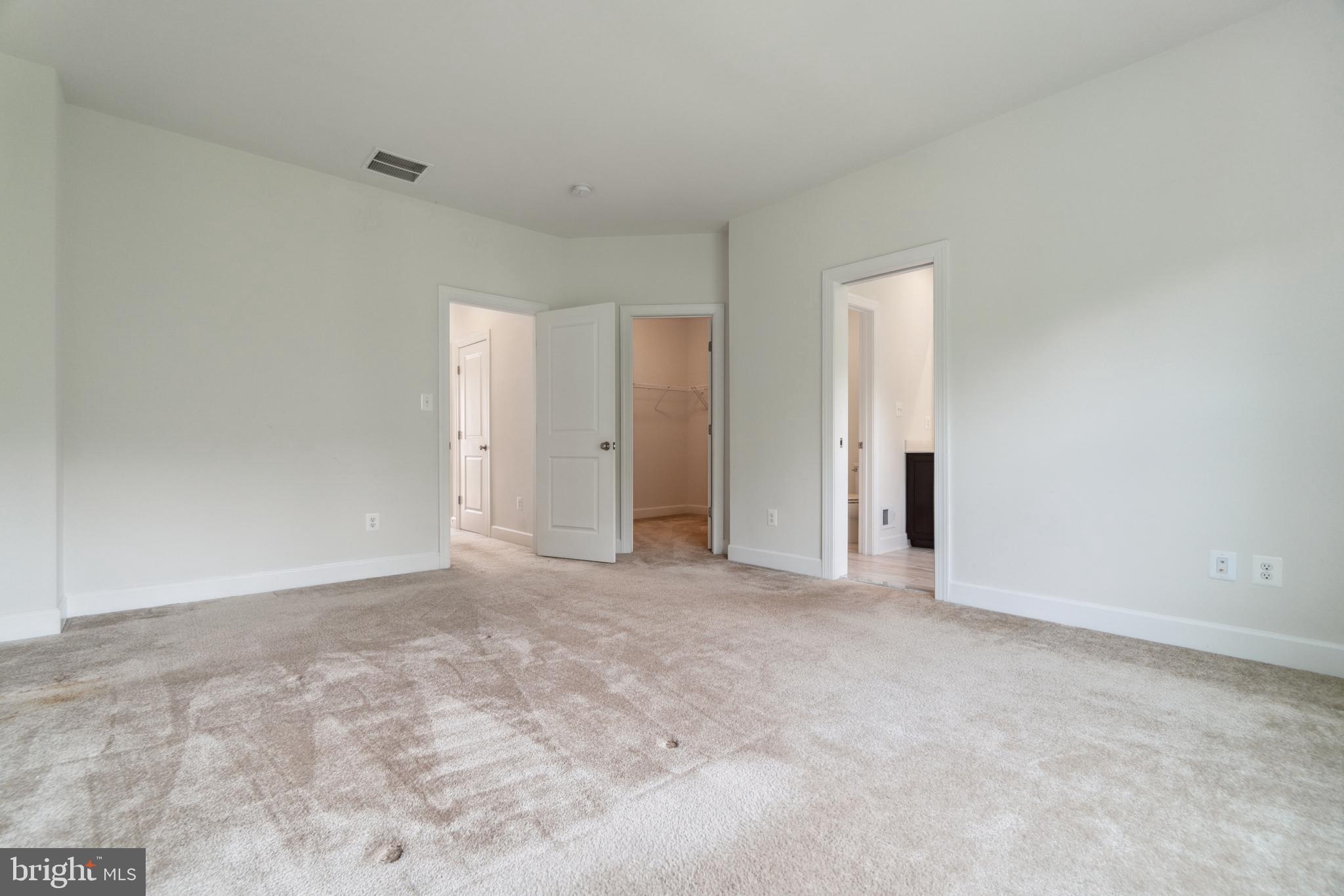 THE RETREAT AT WESTFIELDS - Residential Lease