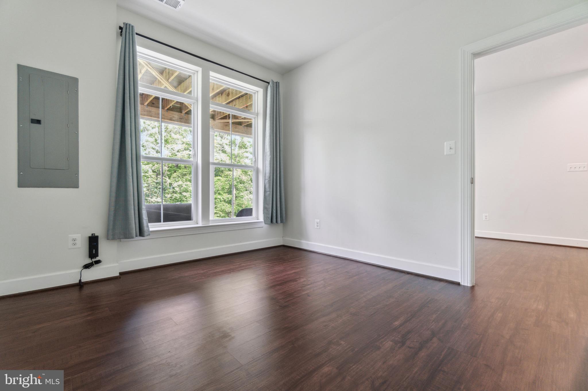 THE RETREAT AT WESTFIELDS - Residential Lease