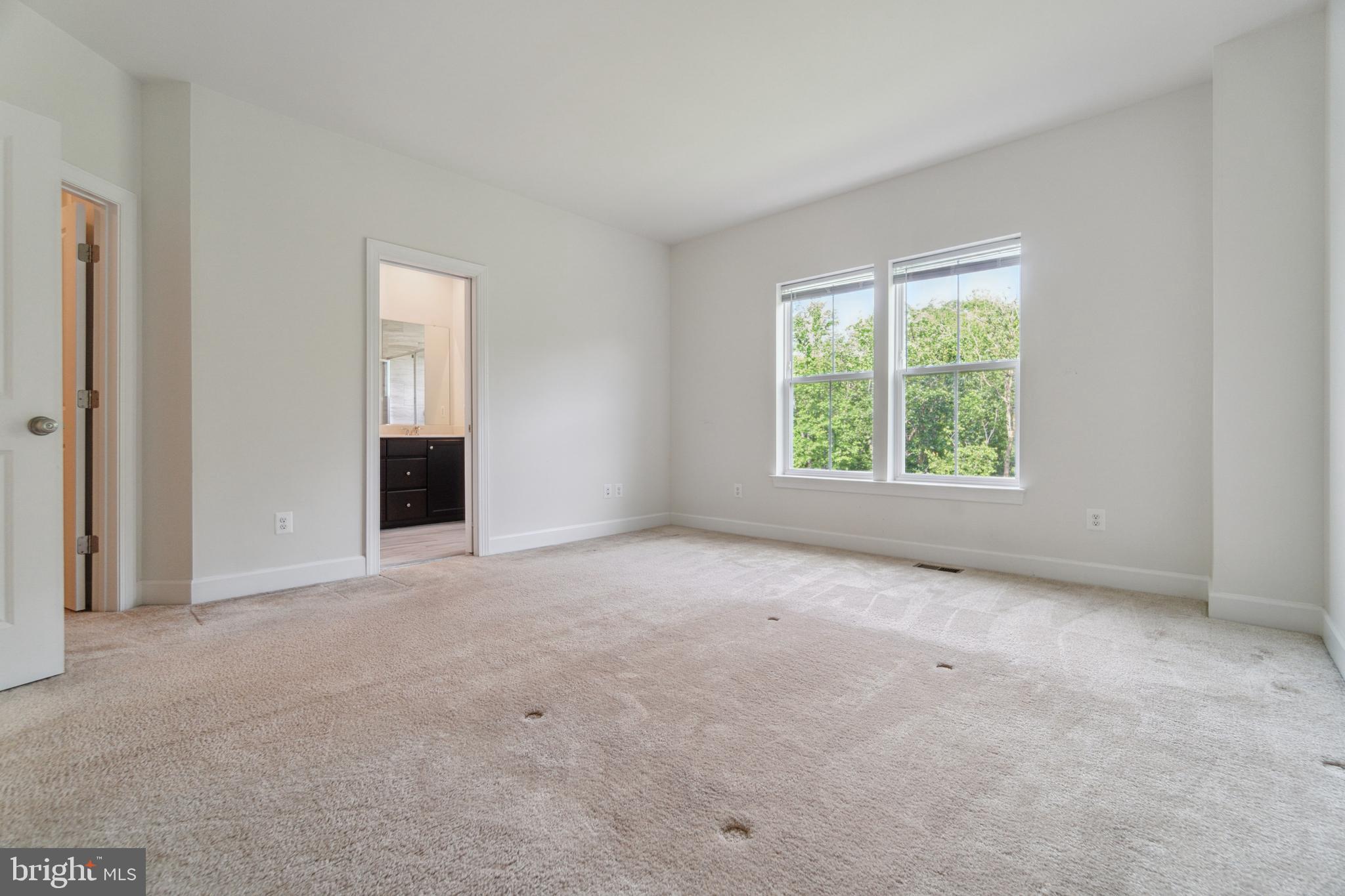 THE RETREAT AT WESTFIELDS - Residential Lease