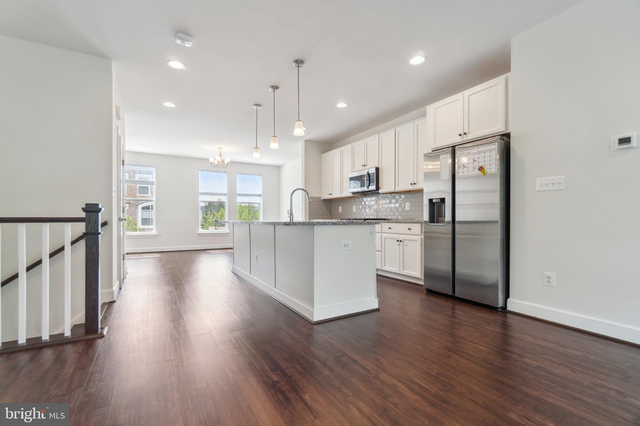 THE RETREAT AT WESTFIELDS - Residential Lease