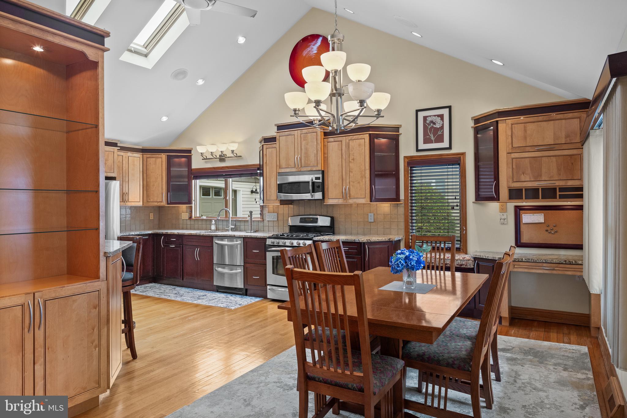 1168 WOODLANE