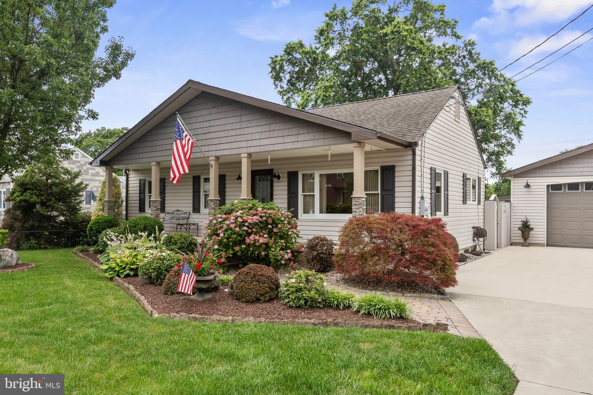 1168 WOODLANE