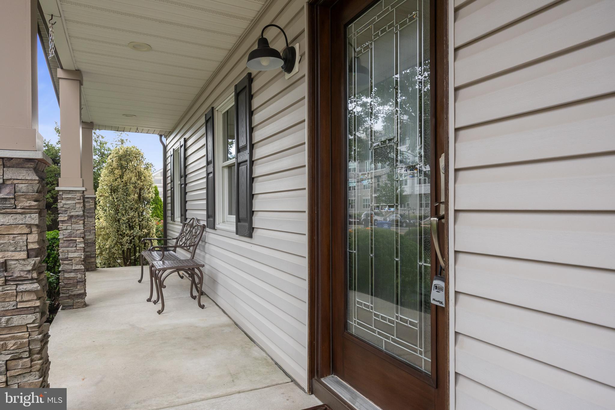 1168 WOODLANE