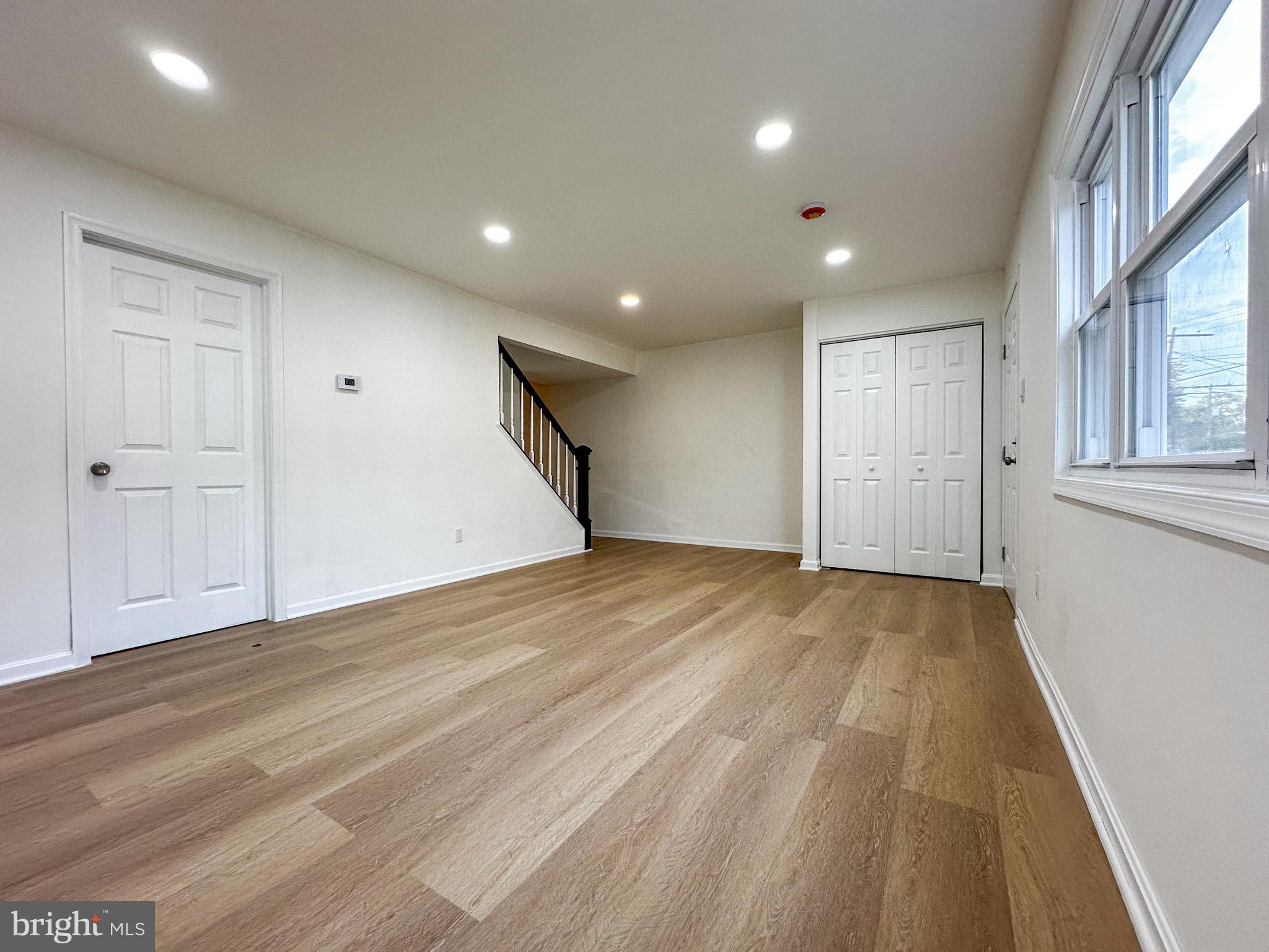 KENT VILLAGE - Residential