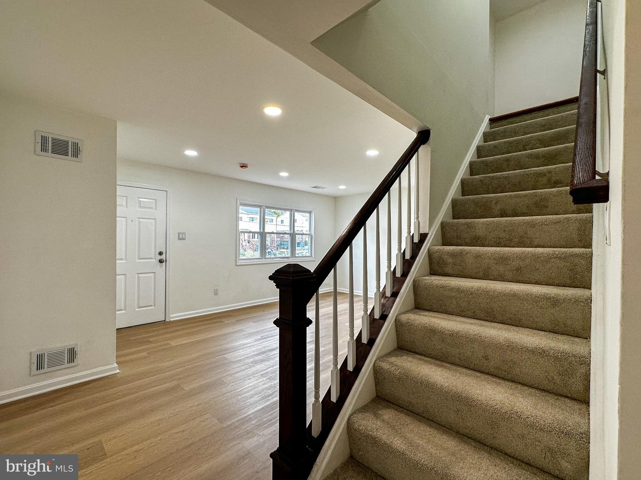 KENT VILLAGE - Residential