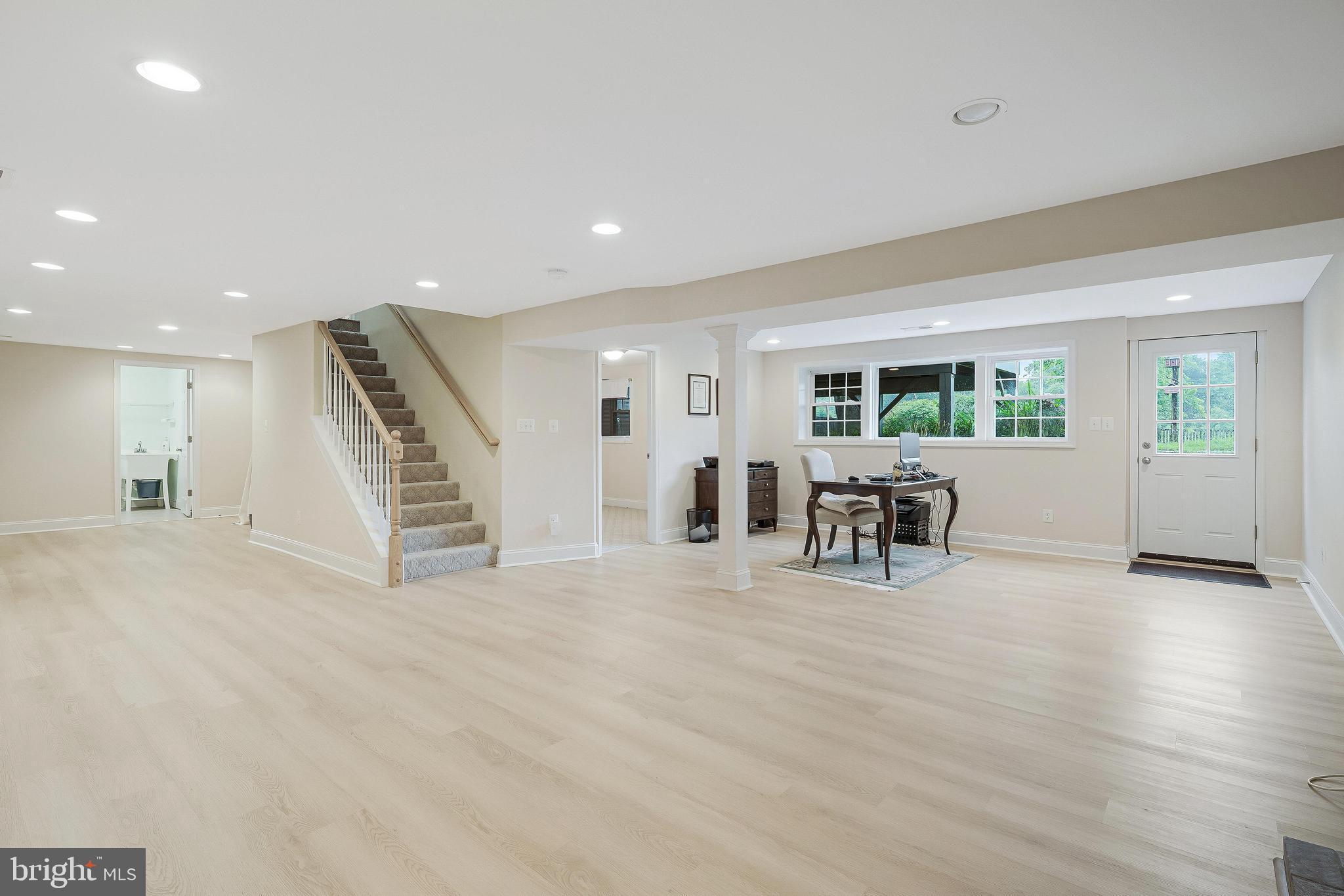 SALONA VILLAGE - Residential