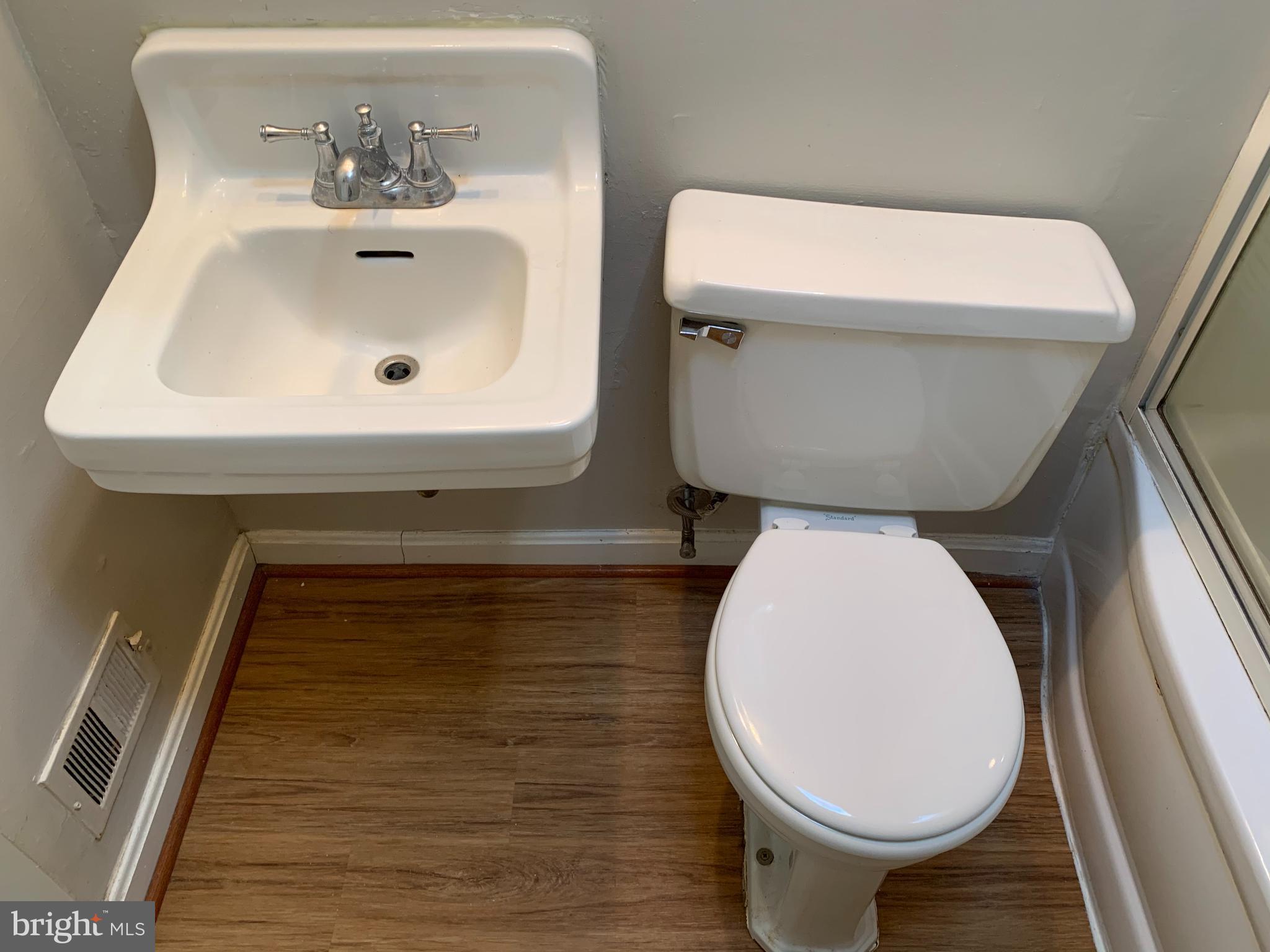 COLGATE - Residential Lease