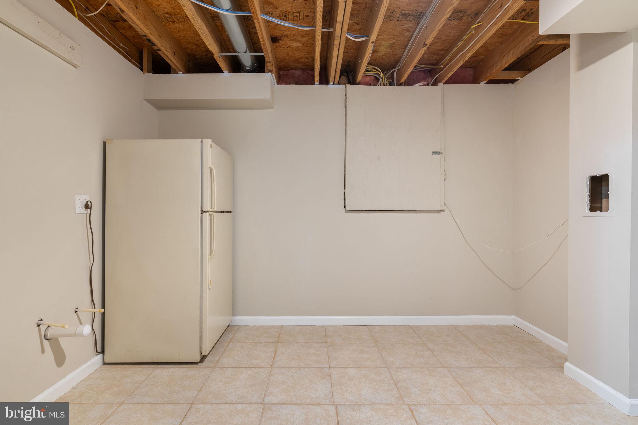 WINDING CREEK ESTATES - Residential