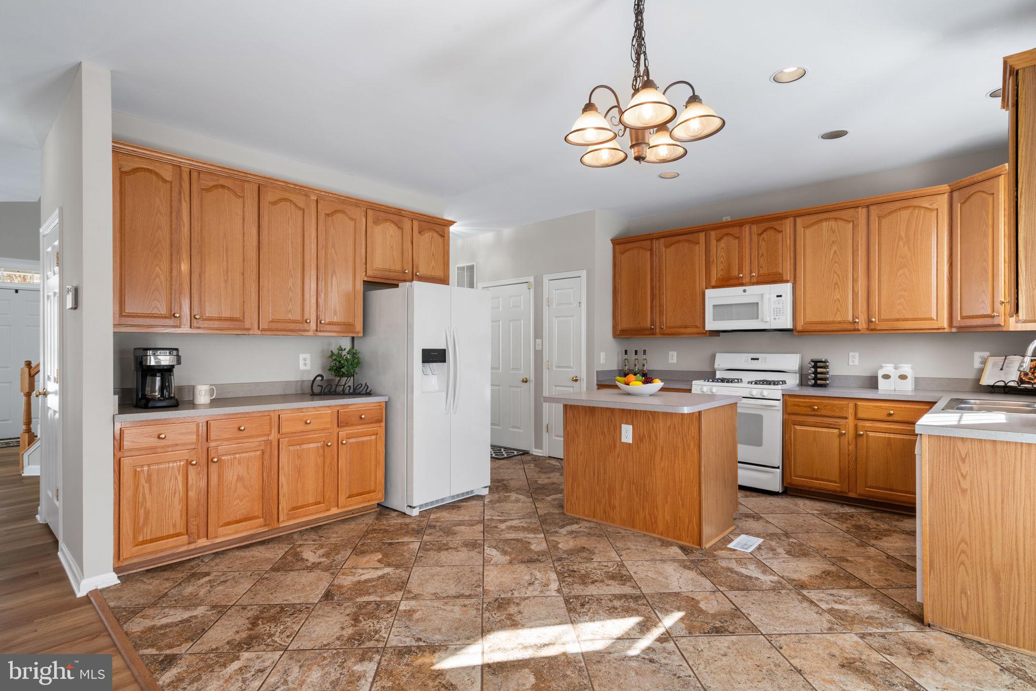 WINDING CREEK ESTATES - Residential