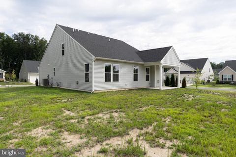 Photo of 679 Mayfield Falls Drive, NEWARK, DE 19702 (MLS # DENC2086570)
