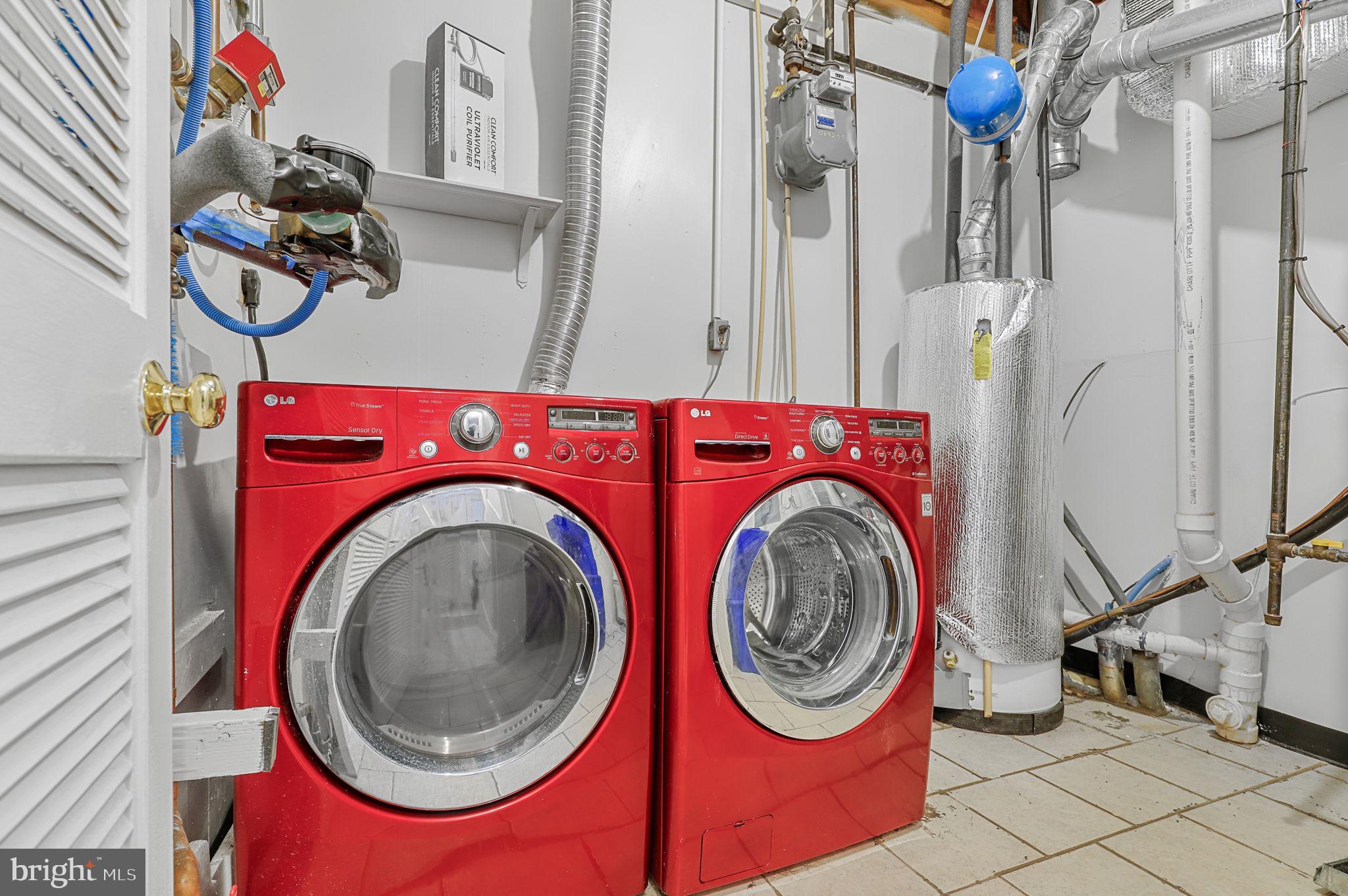 FOREST BROOKE - Residential