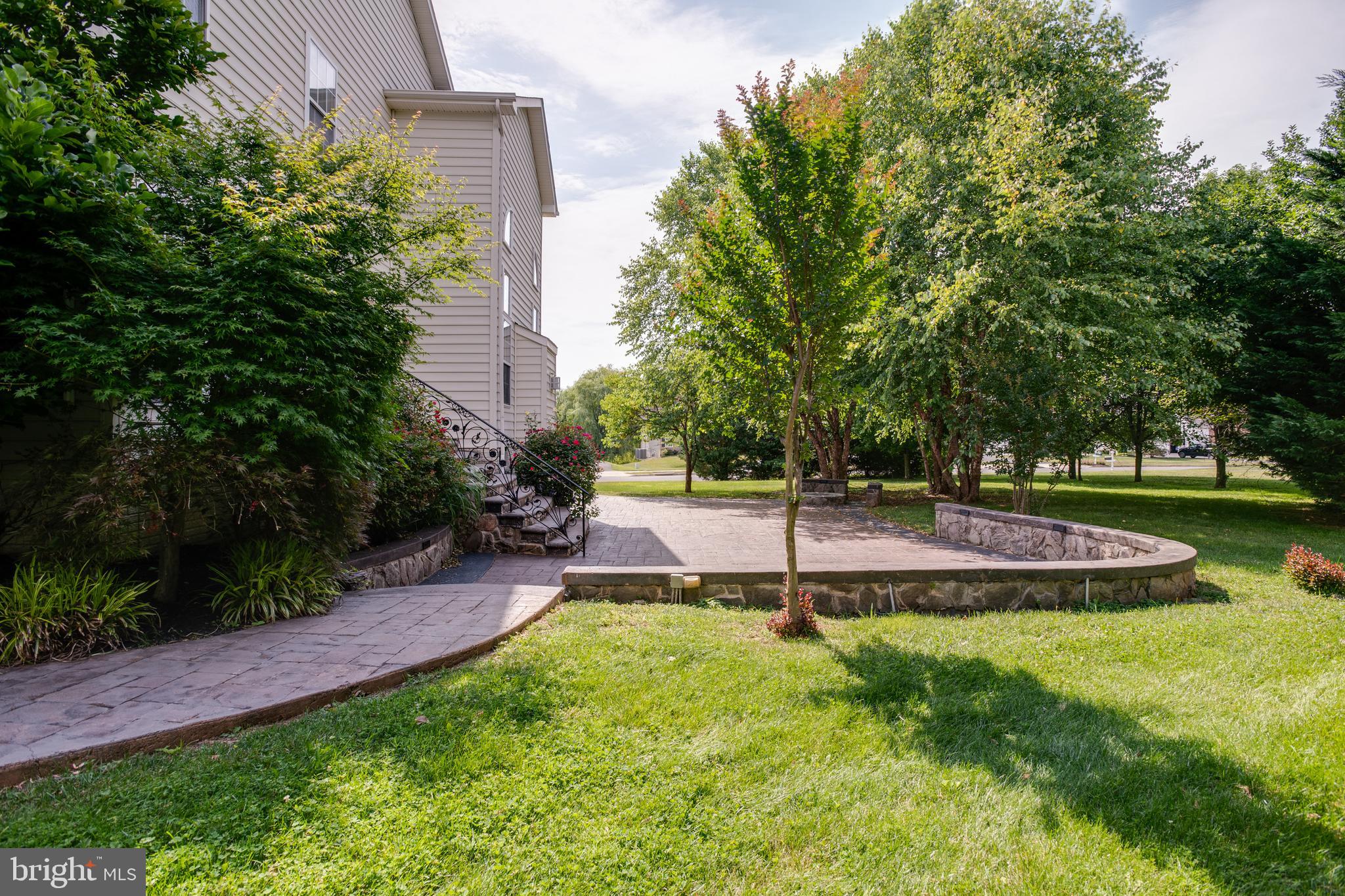 BROOKSIDE - Residential