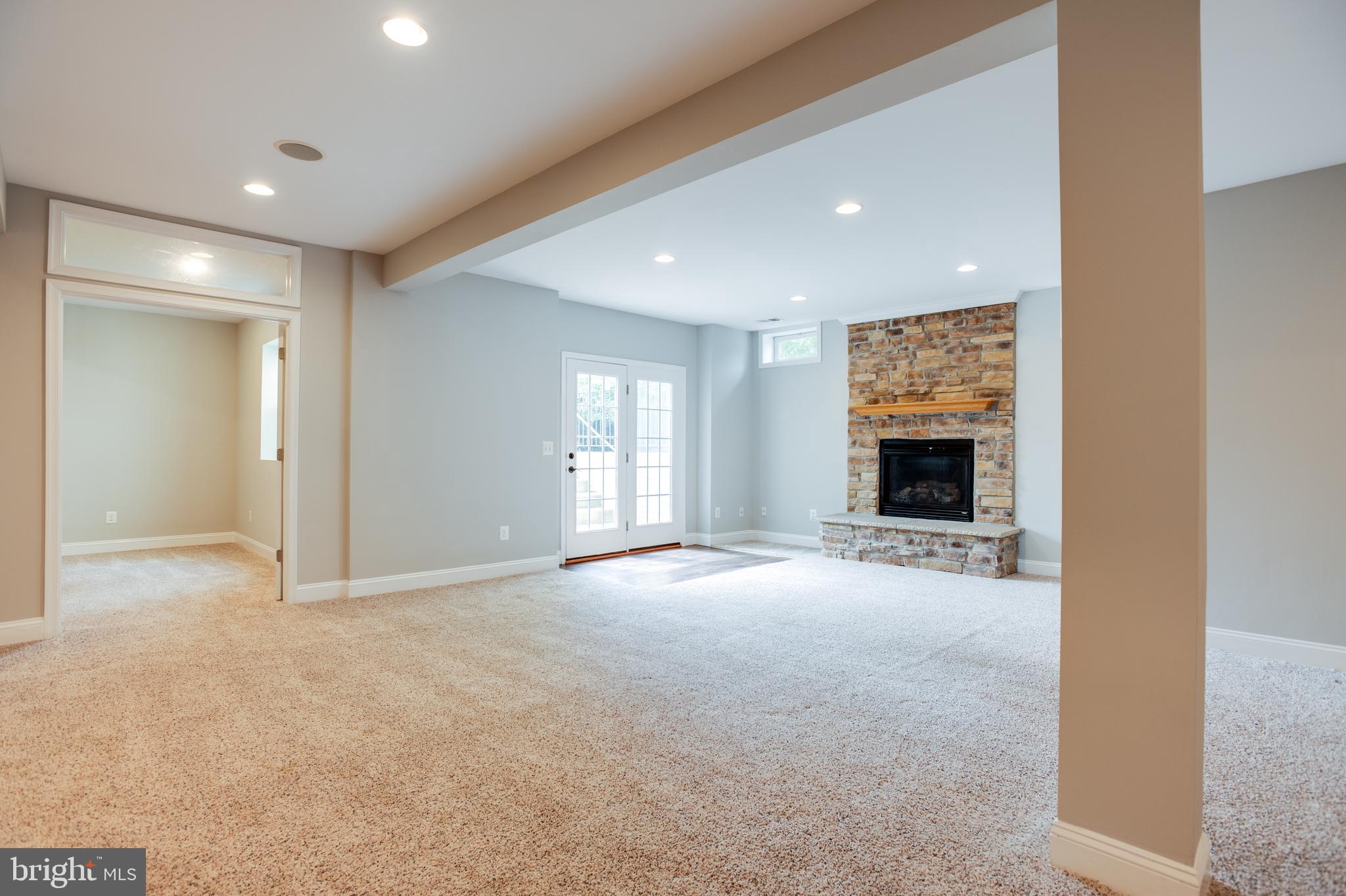 BROOKSIDE - Residential