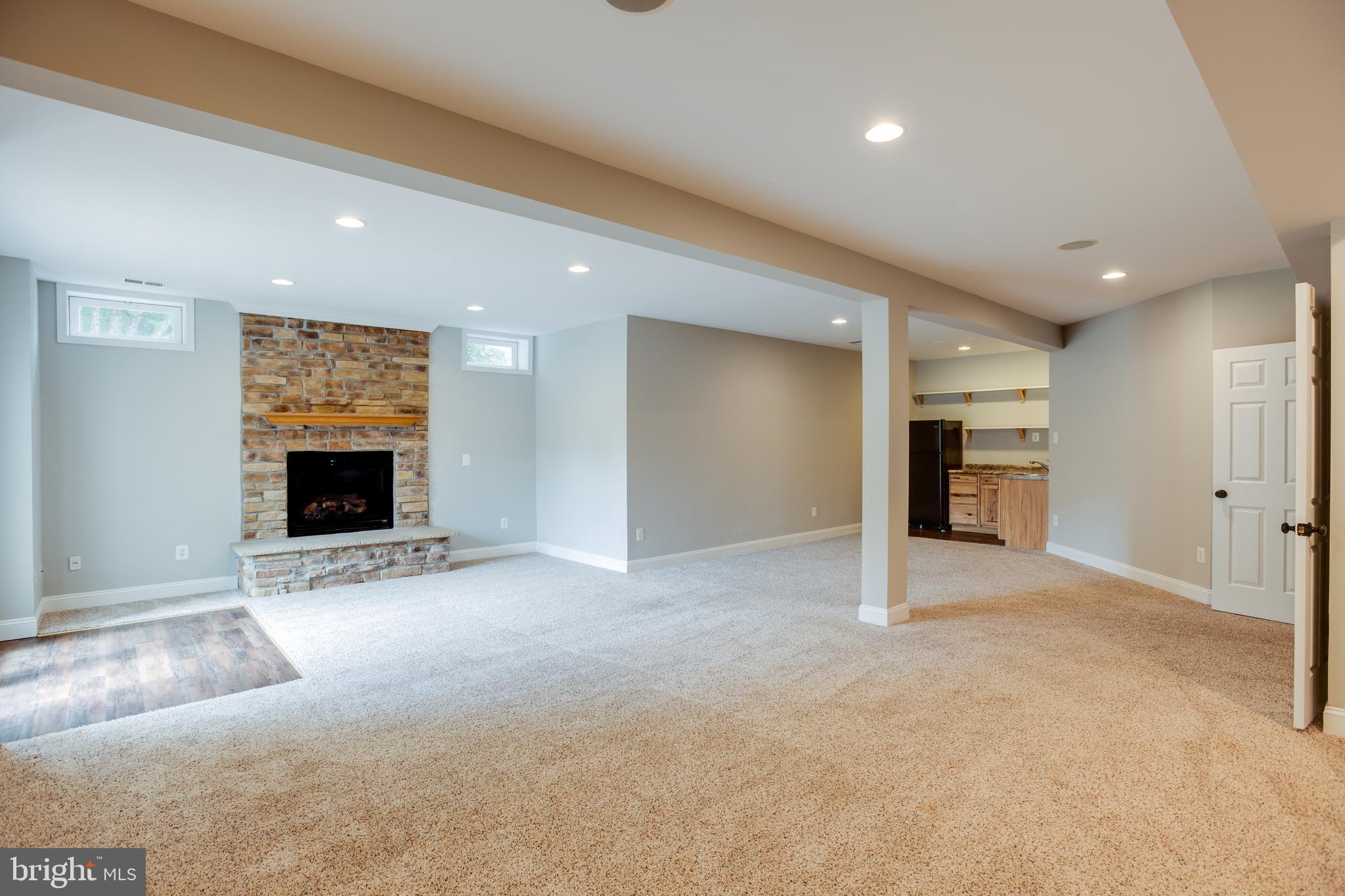 BROOKSIDE - Residential