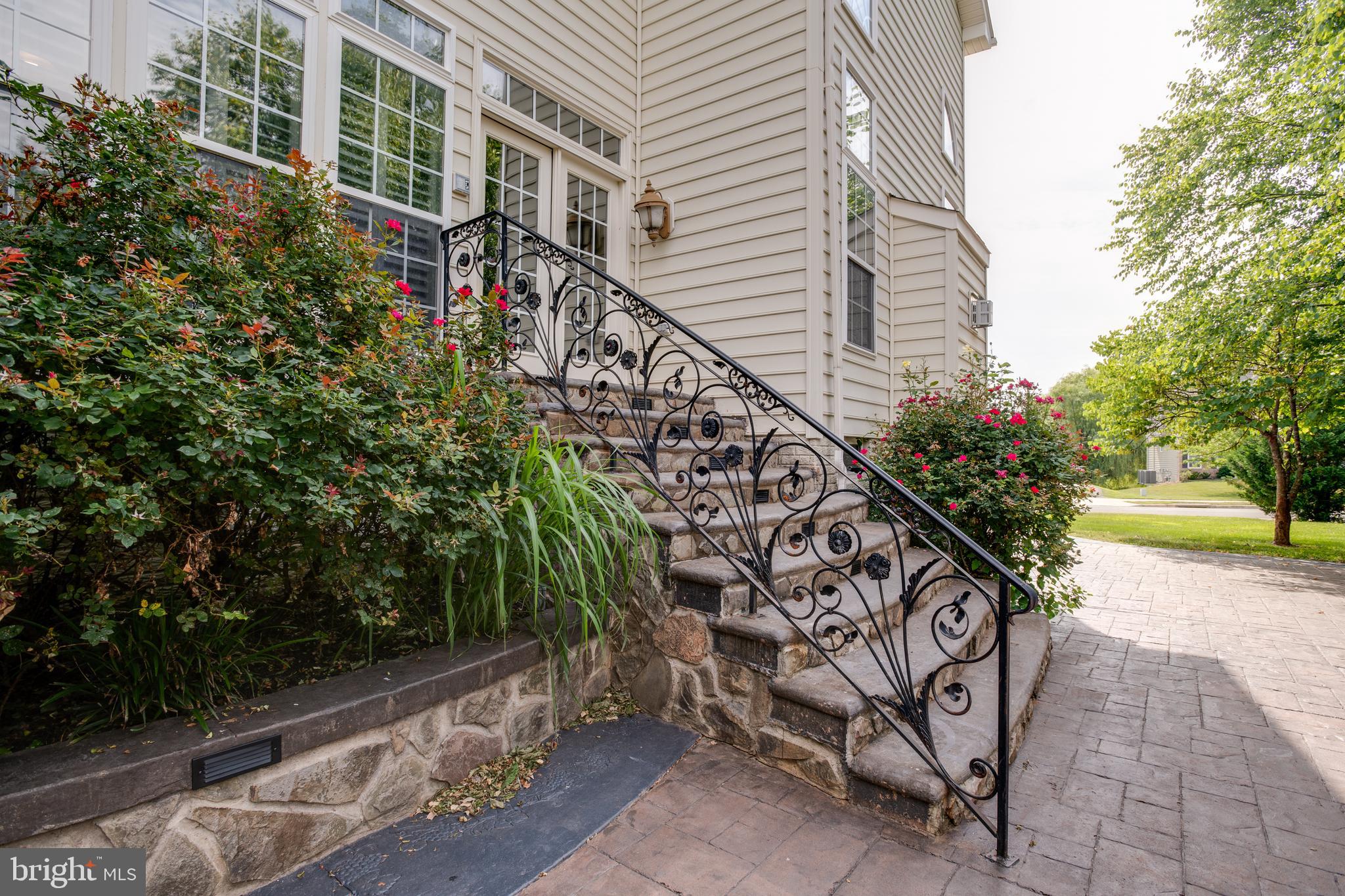 BROOKSIDE - Residential