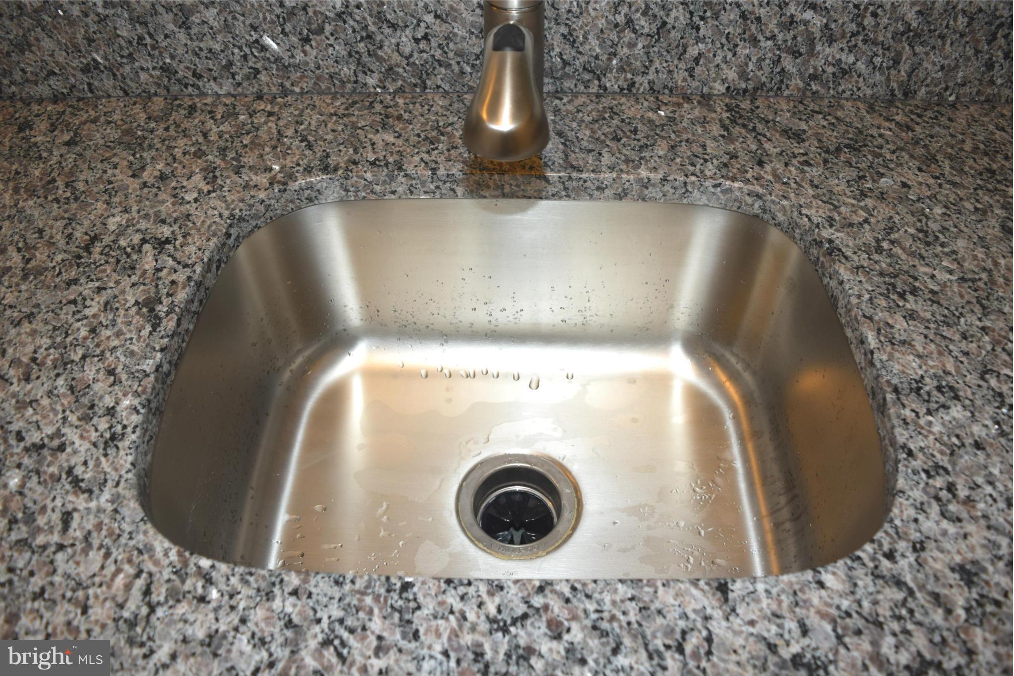 GATES OF MCLEAN - Residential