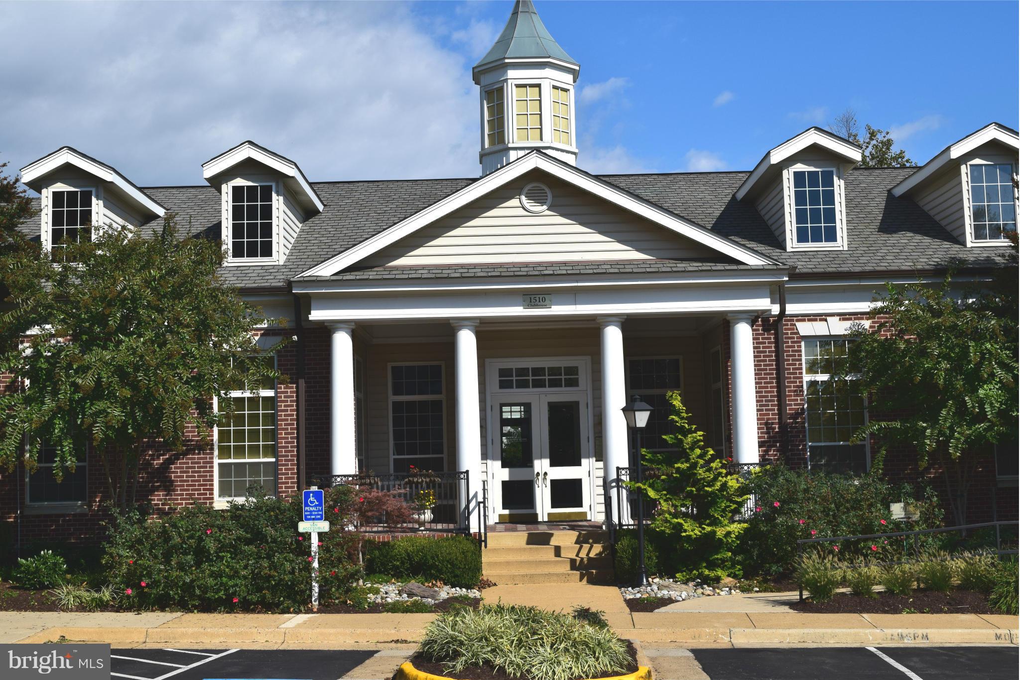 GATES OF MCLEAN - Residential