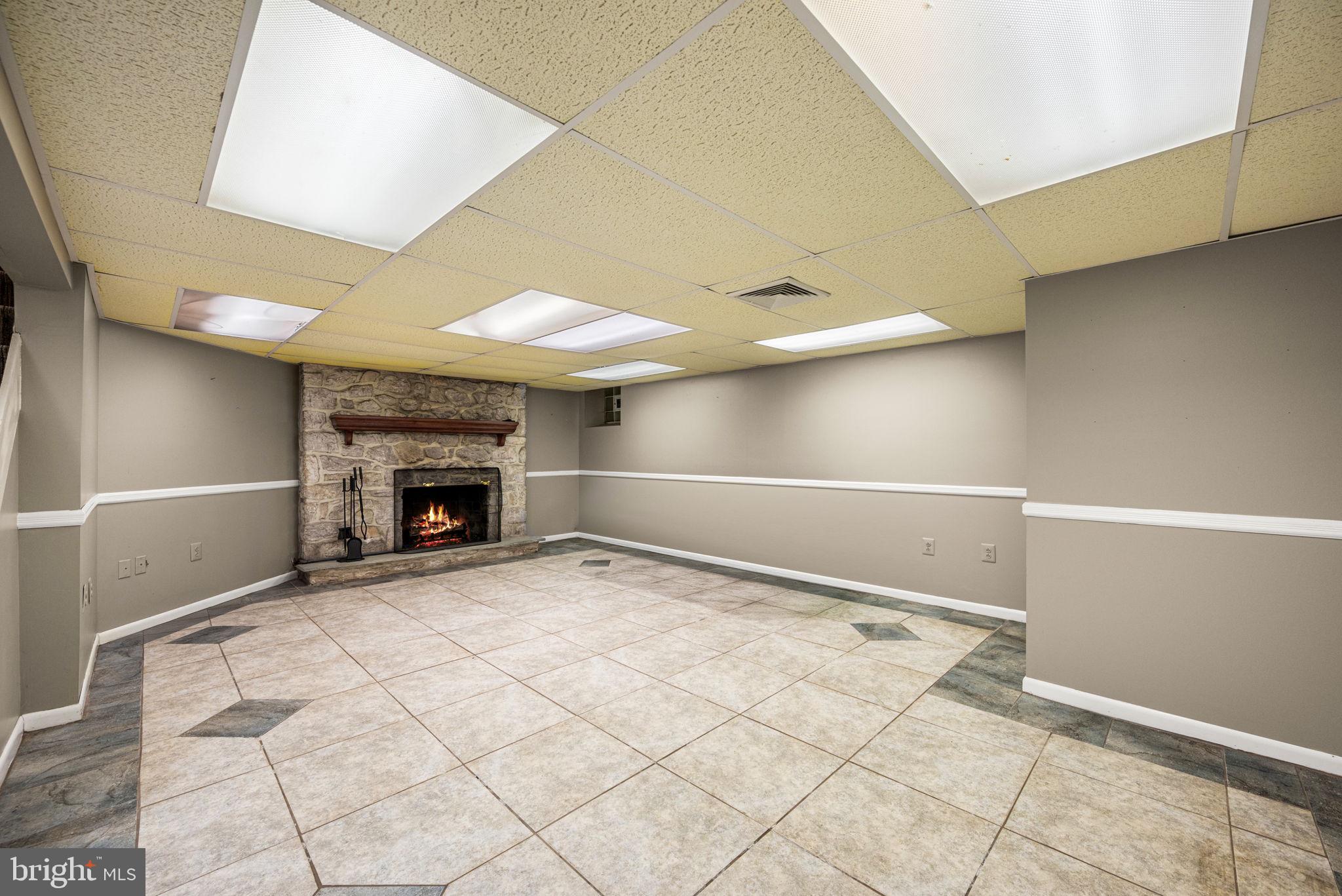 HOLLAND FARMS - Residential