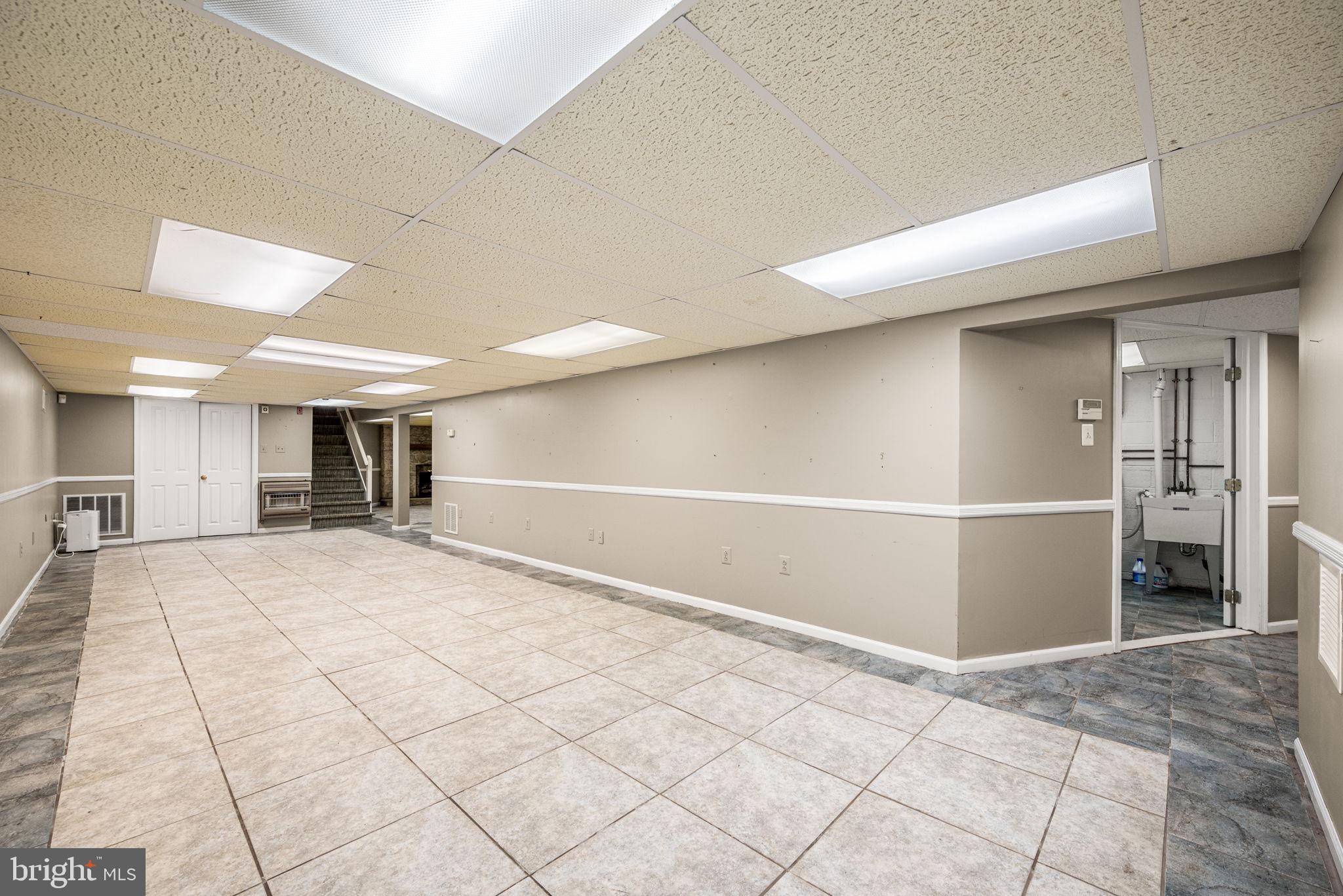 HOLLAND FARMS - Residential