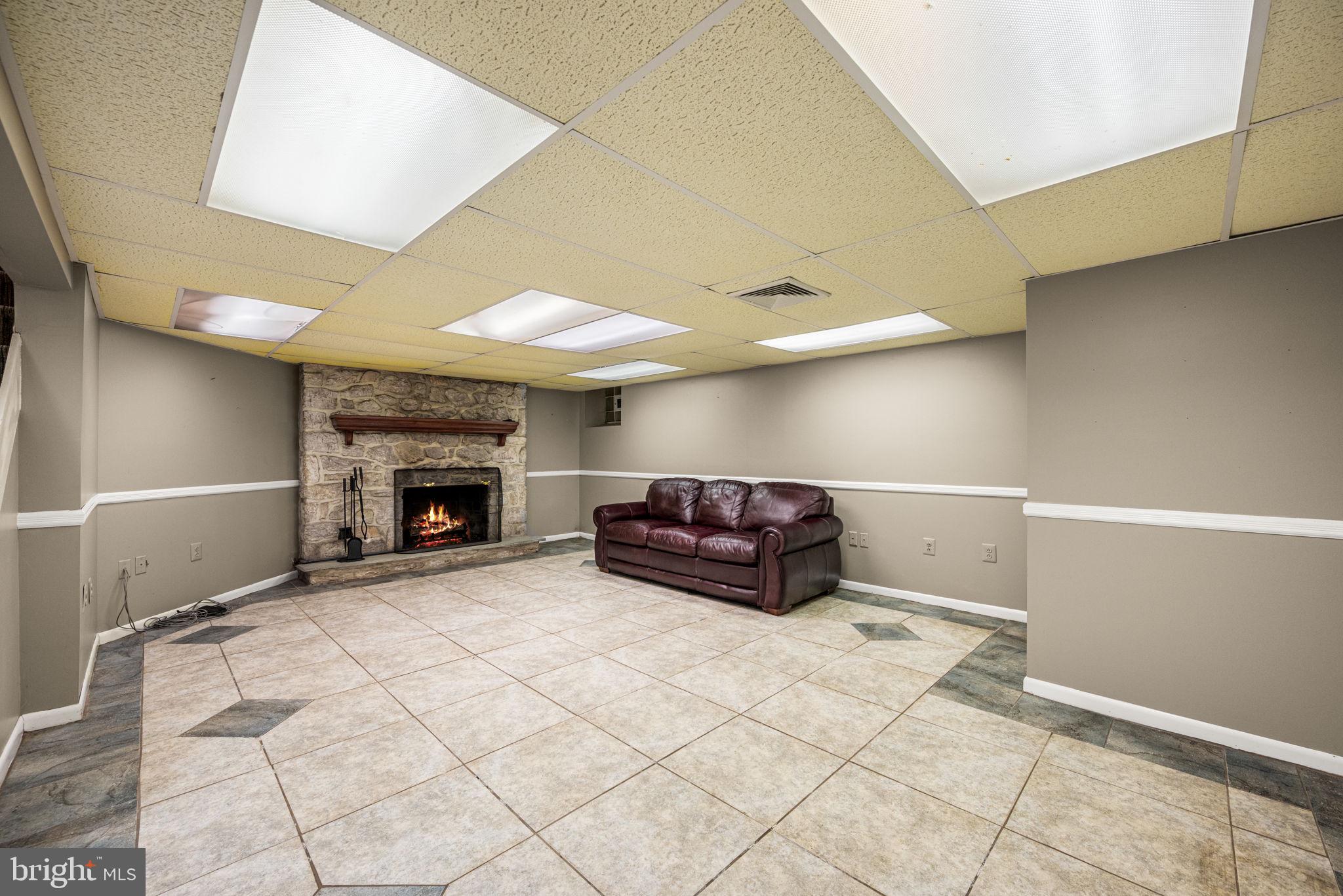 HOLLAND FARMS - Residential