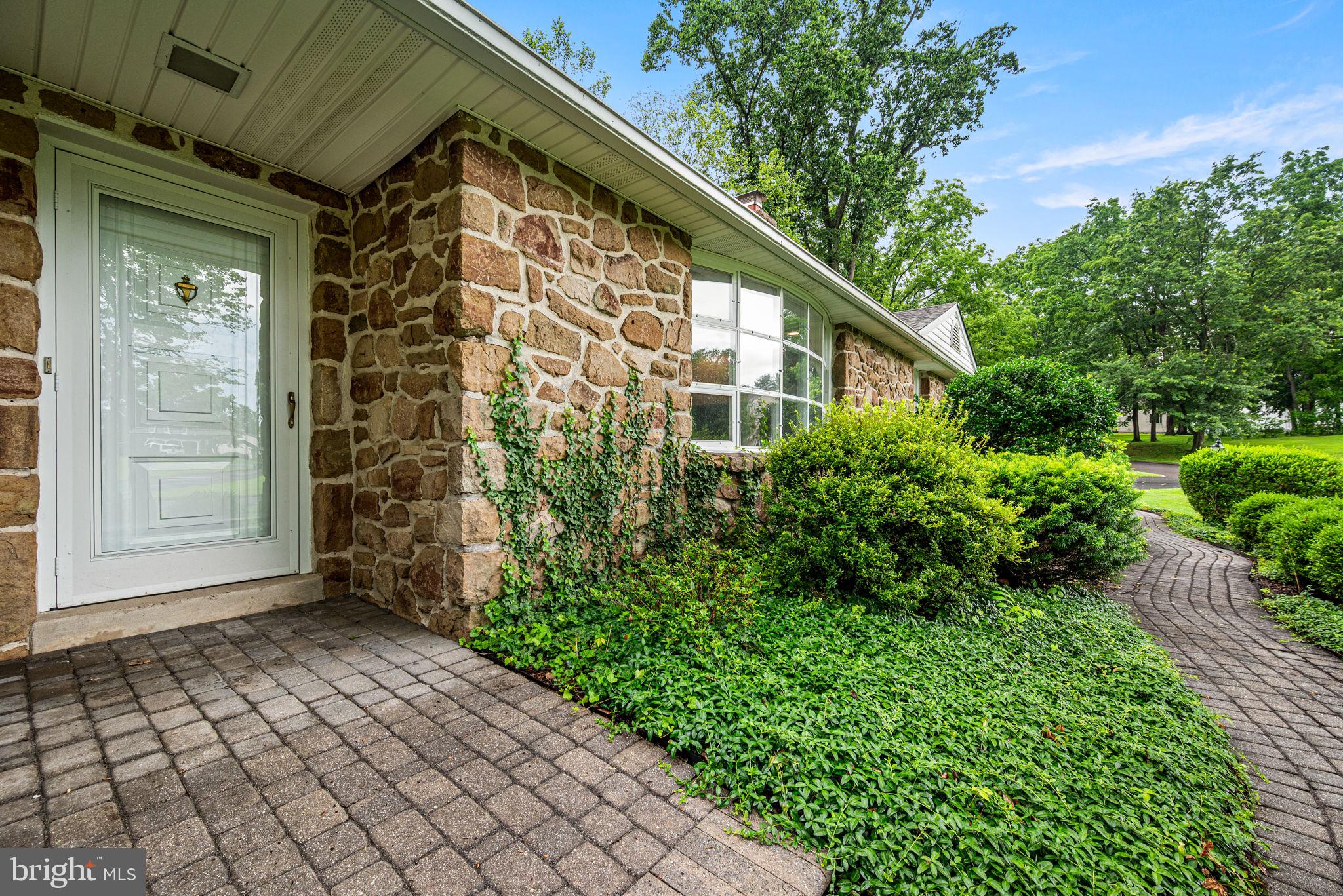 152 MALLARD ROAD