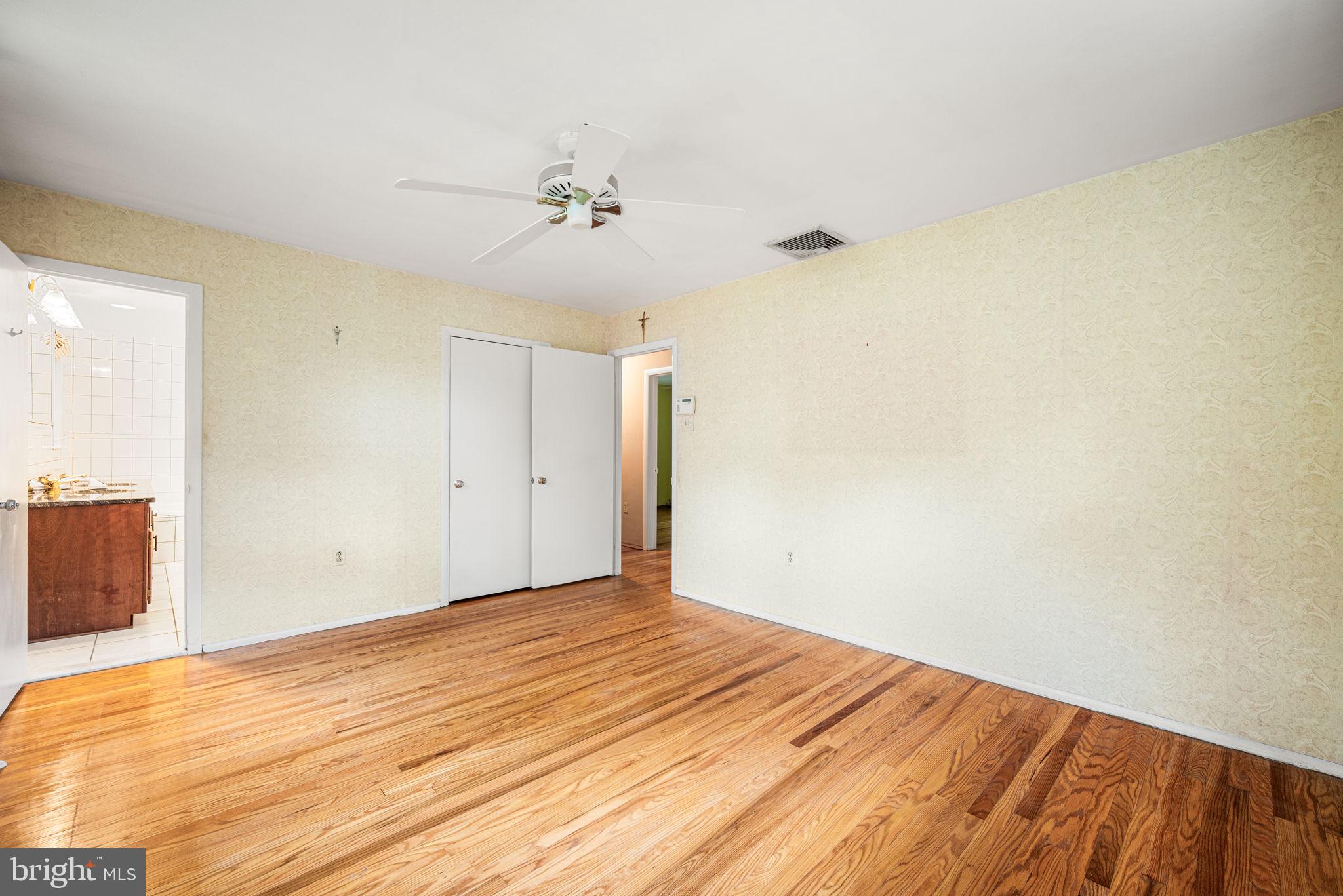 HOLLAND FARMS - Residential