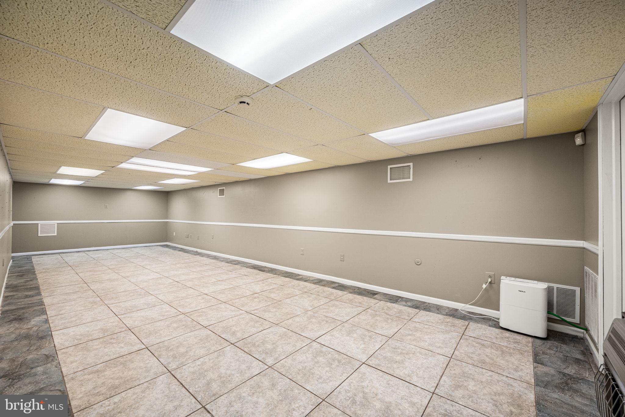 HOLLAND FARMS - Residential