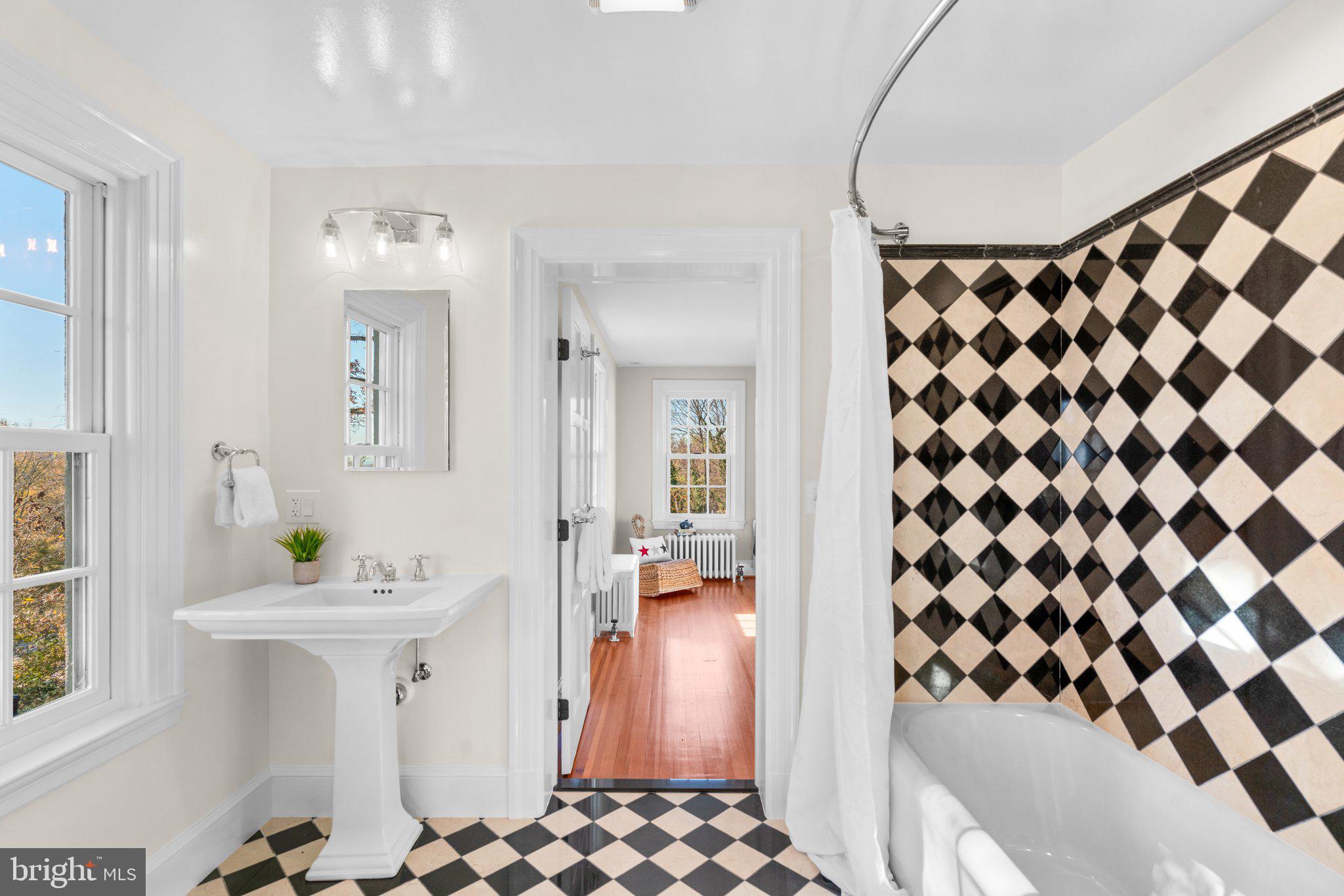 CATONSVILLE - Residential