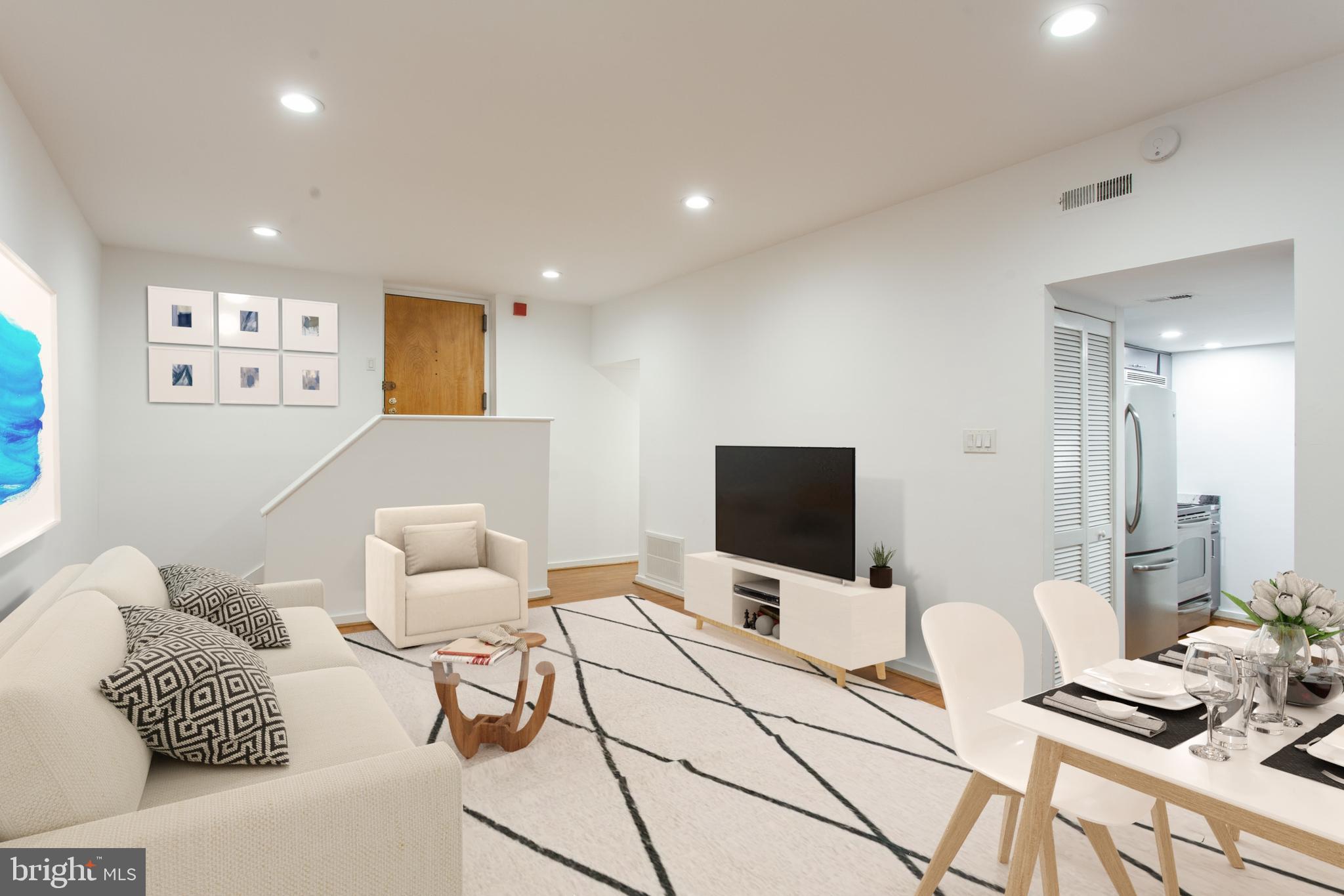 WASHINGTON SQ WEST - Residential