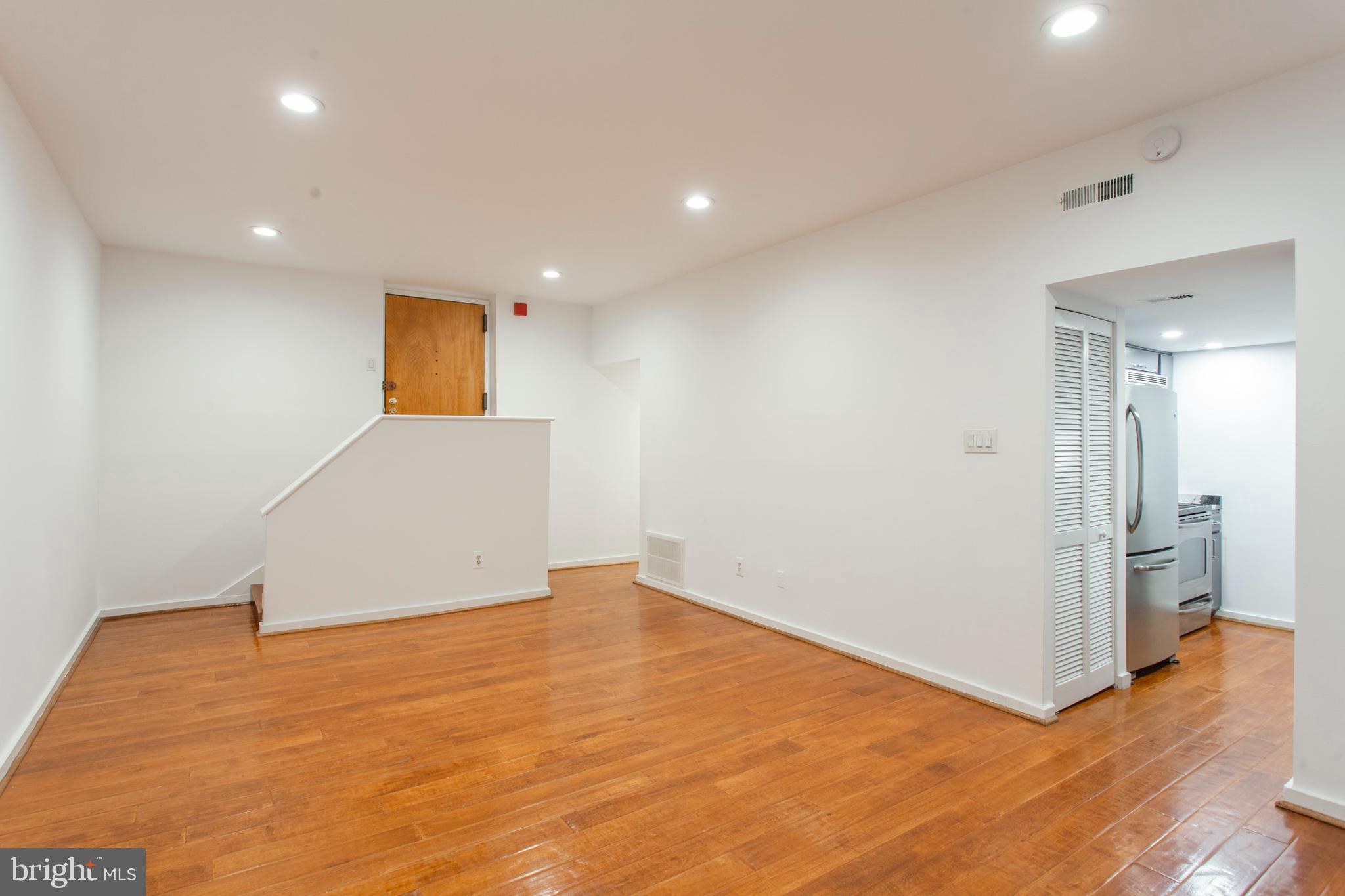 WASHINGTON SQ WEST - Residential