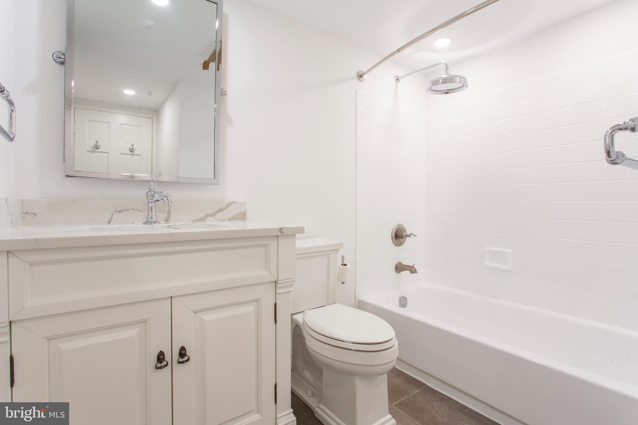 WASHINGTON SQ WEST - Residential