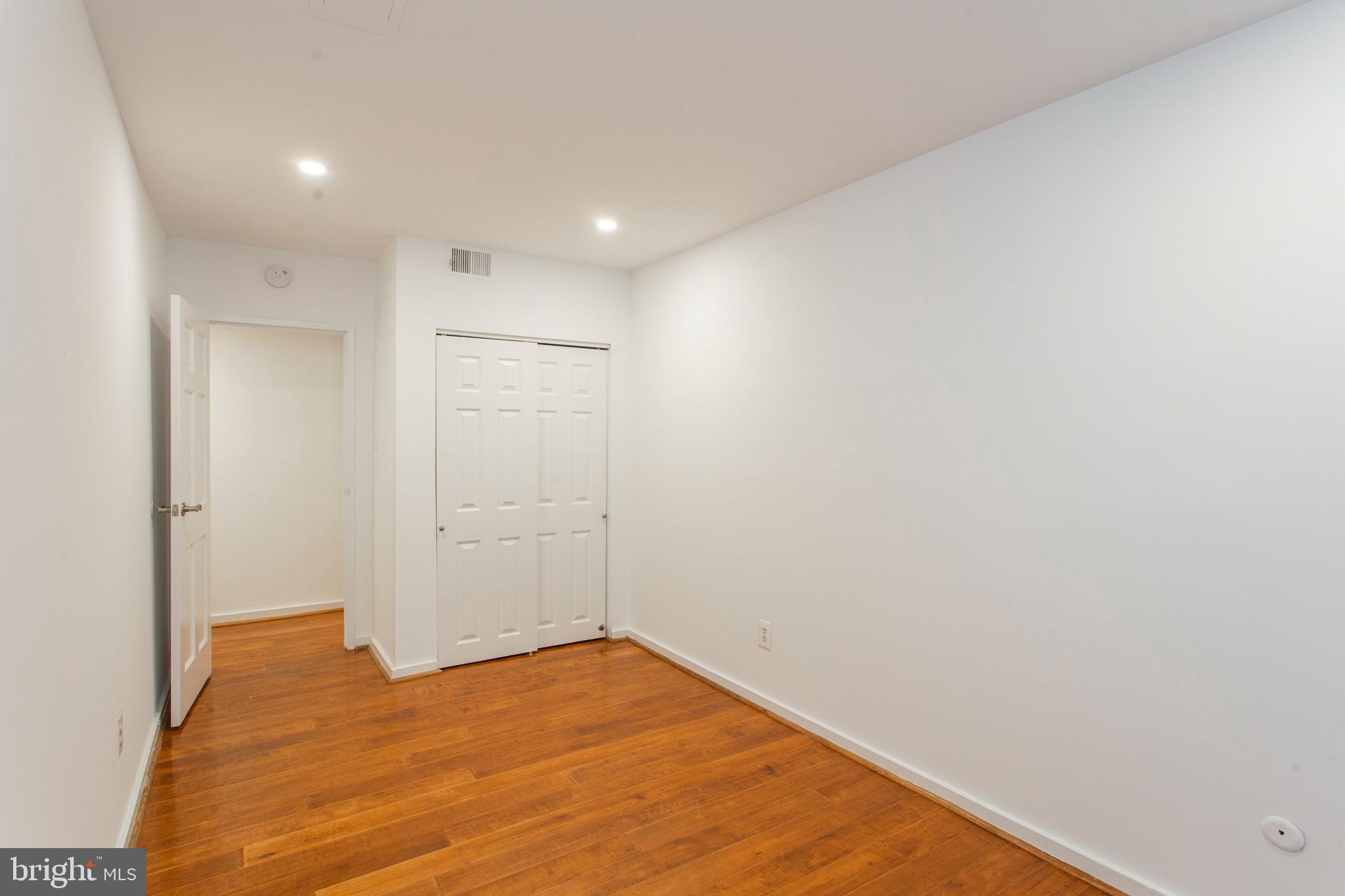 WASHINGTON SQ WEST - Residential