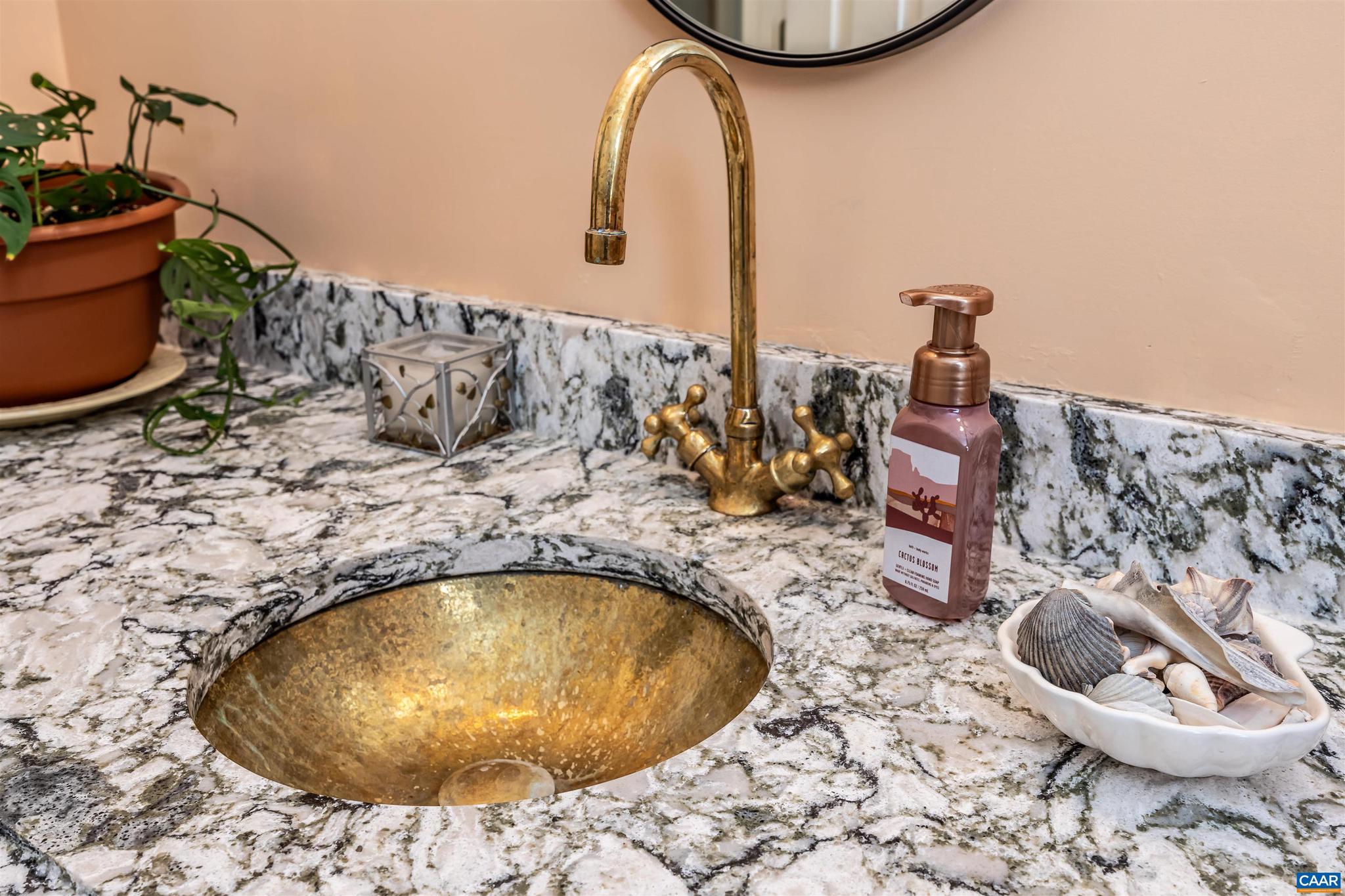 GRAYROCK - Residential