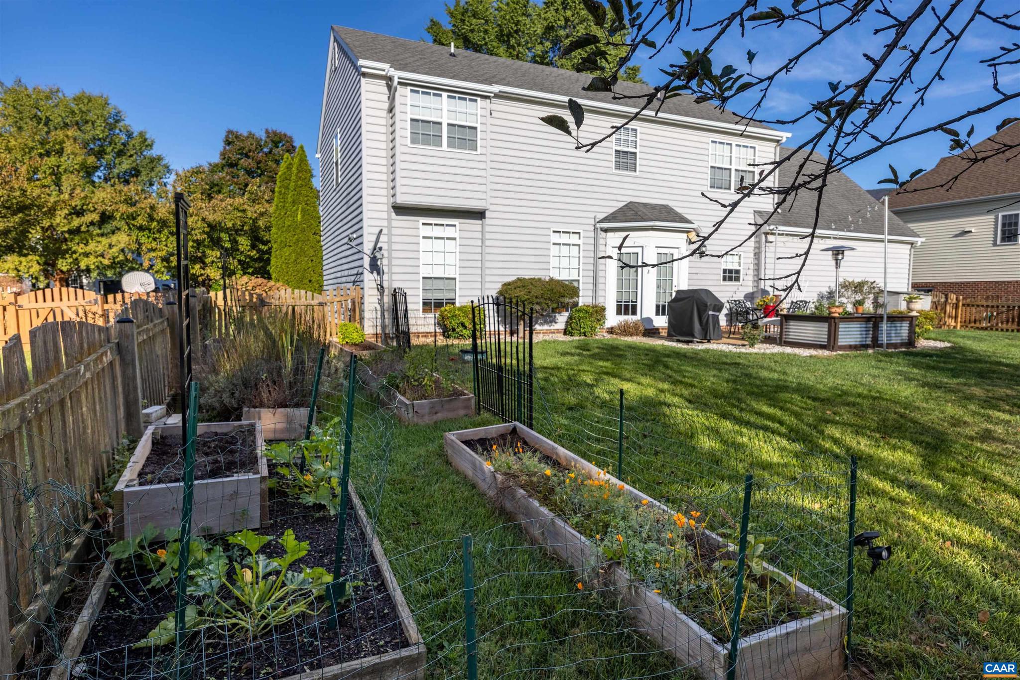 GRAYROCK - Residential